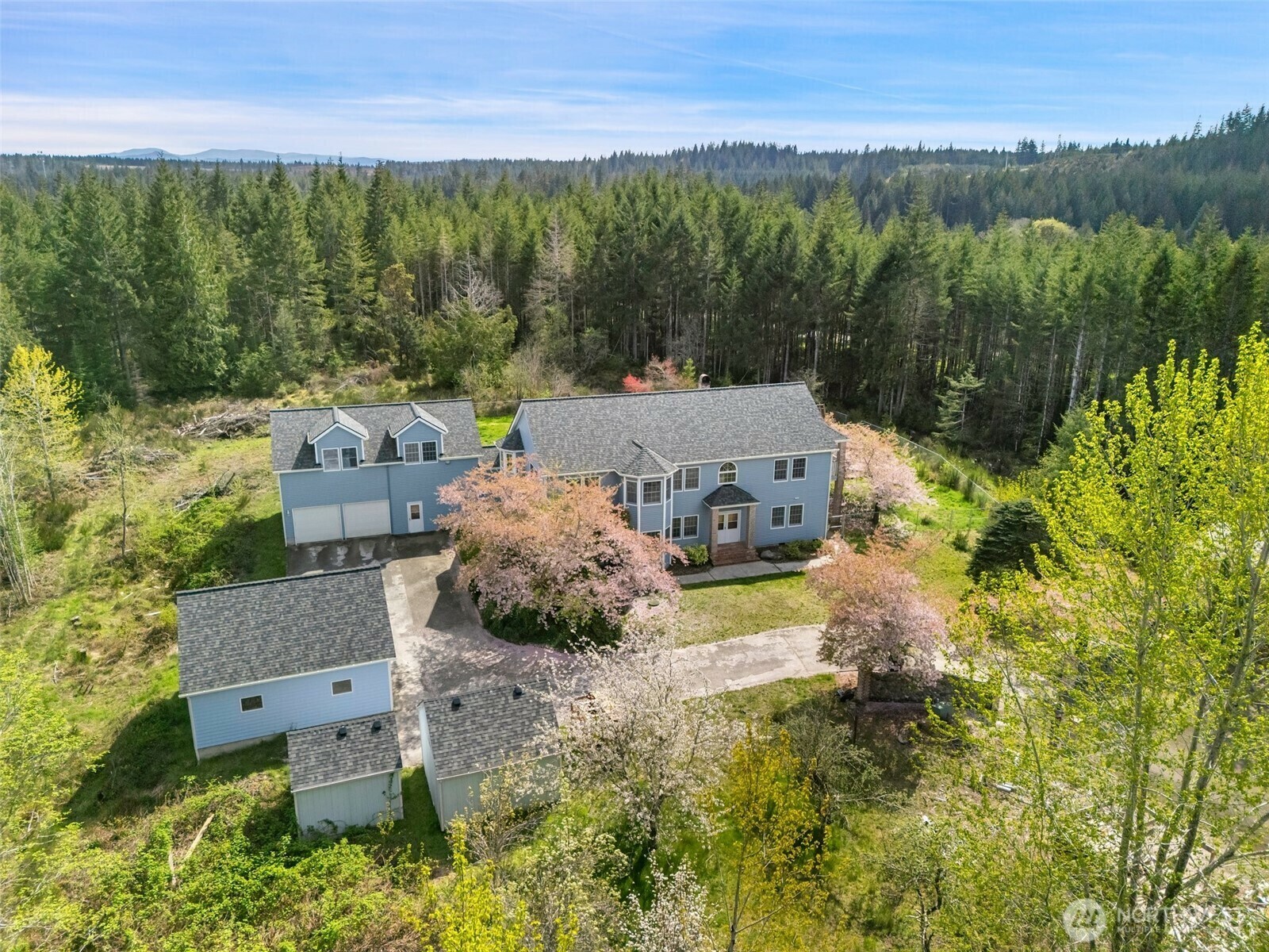 Property Photo: 145 E Falcon Court WA 98584