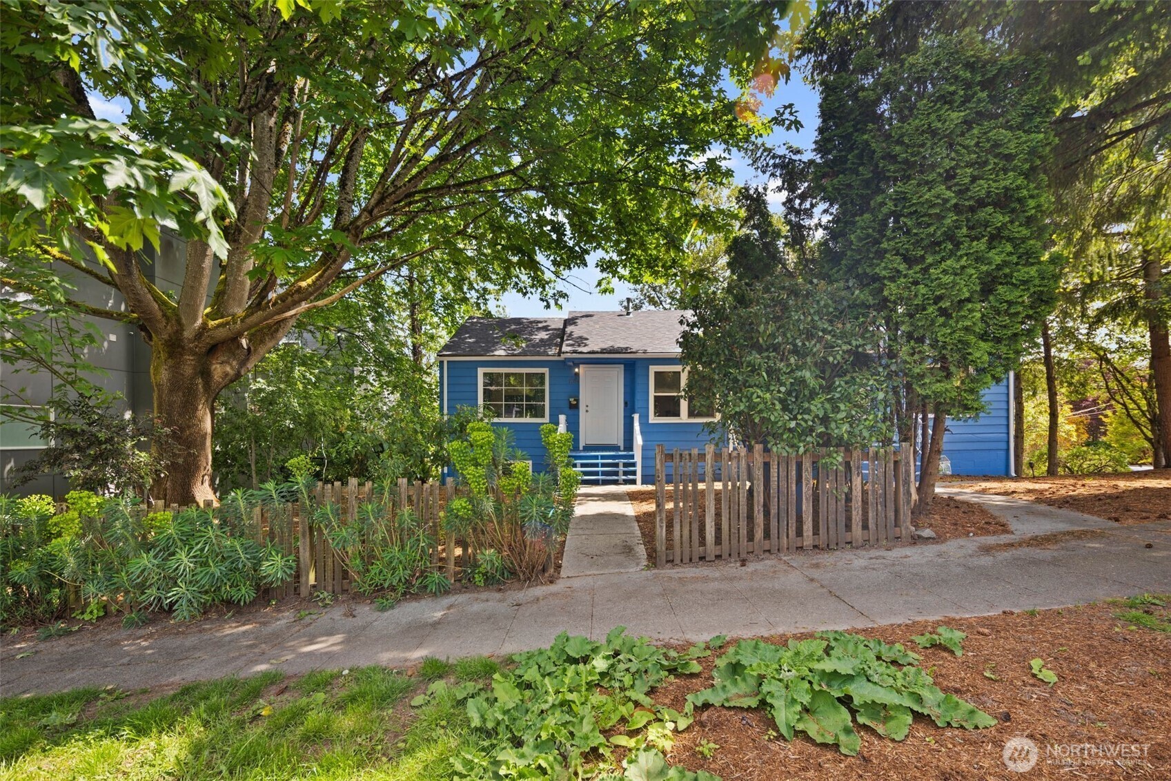 1704  27th Avenue  Seattle WA 98122 photo
