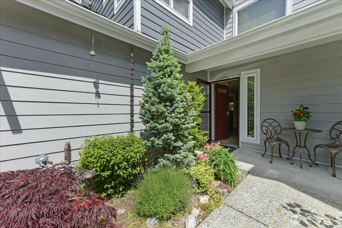 Property Photo:  5621 N Grove Drive 4  WA 98275 