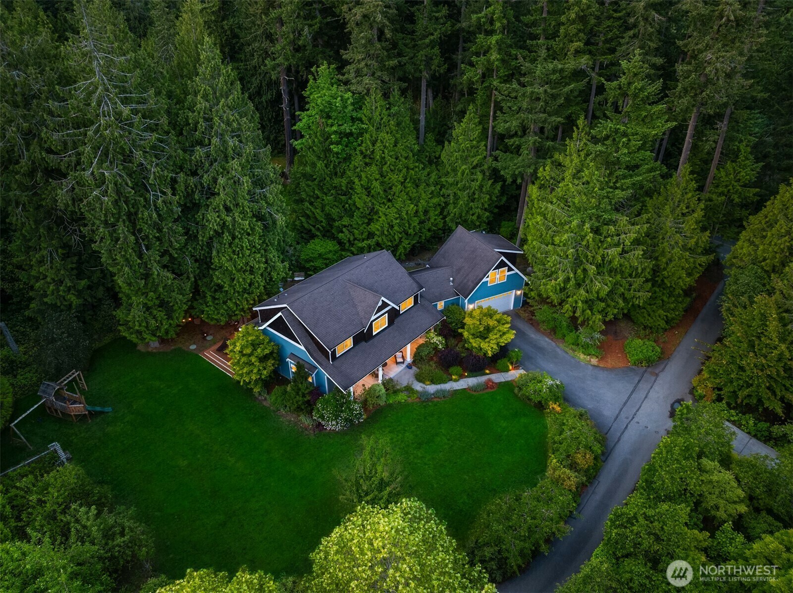 Property Photo:  6570  Cedar Glade Lane  WA 98110 