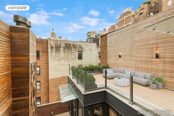 Property Photo:  22 Gramercy Park S Ph  NY 10003 