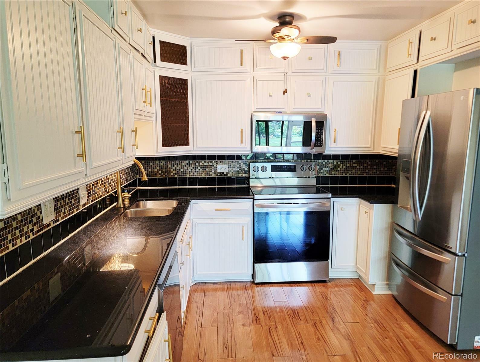 Property Photo: 715 S Alton Way 10A CO 80247