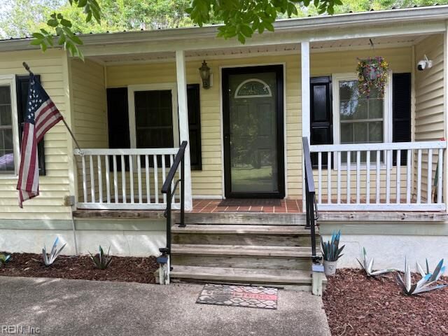 Property Photo:  975 Burchs Mill Rd  VA 23175 