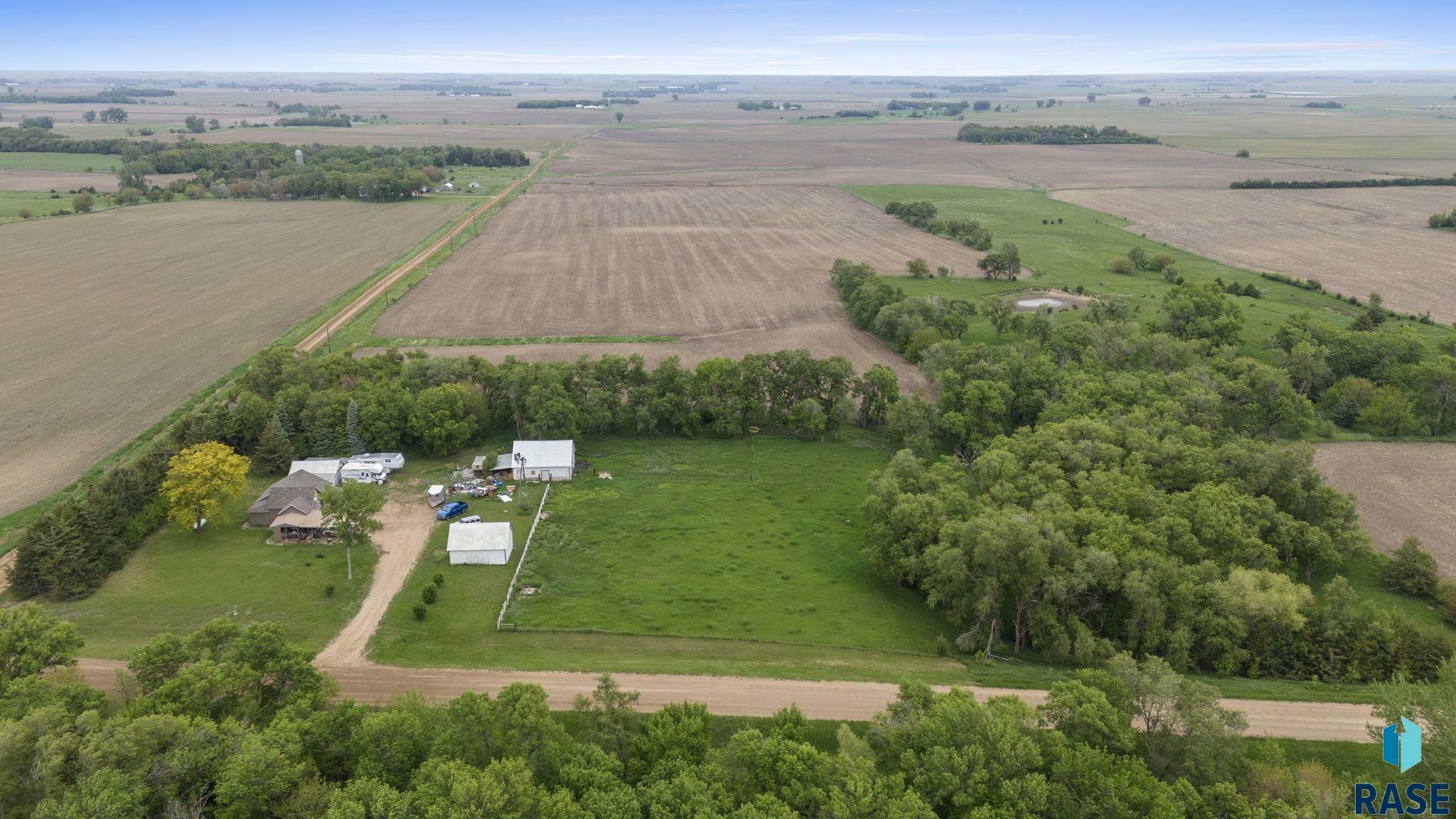 Property Photo: 44904 289th St SD 57070