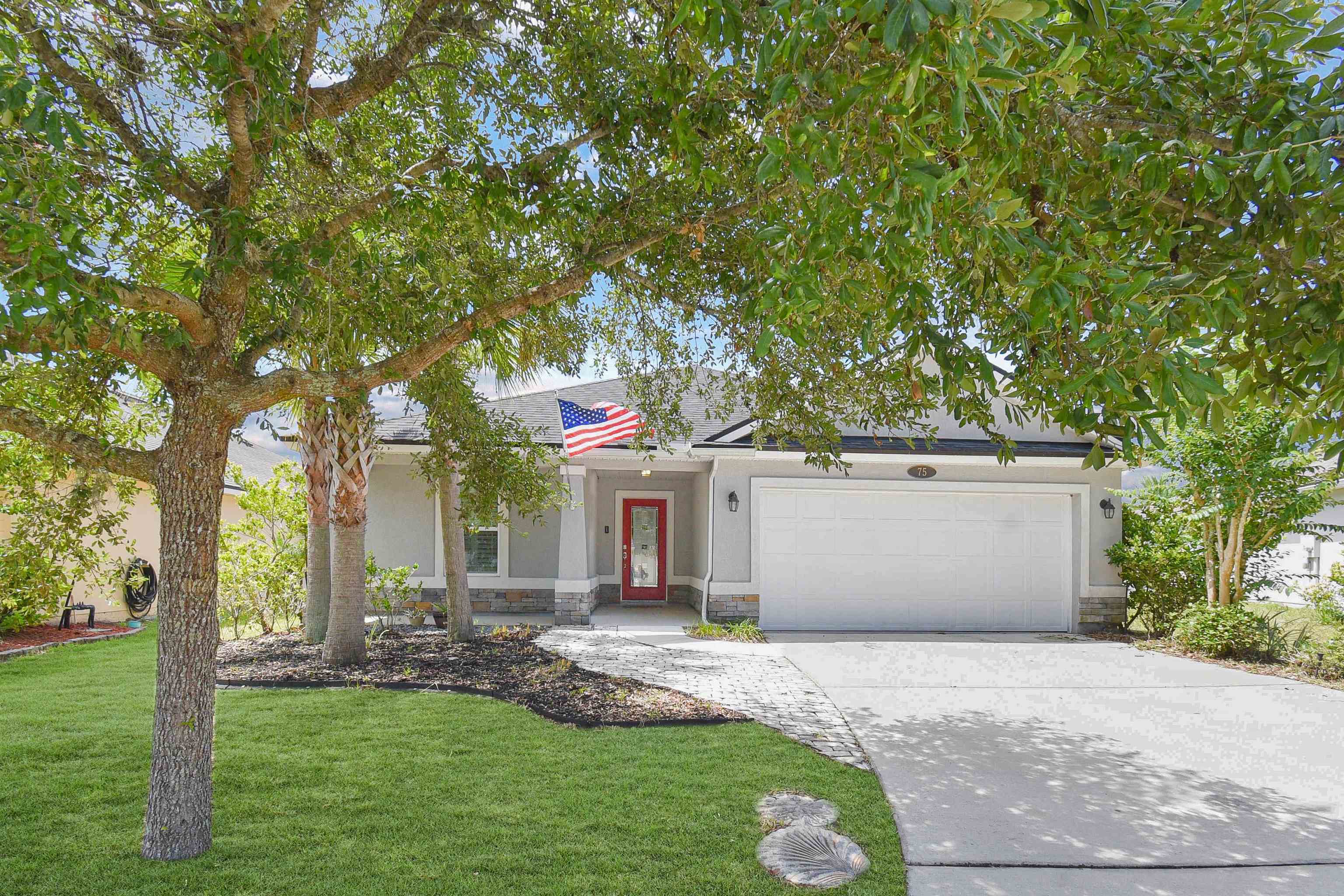 Property Photo: 75 Codman Dr FL 32084
