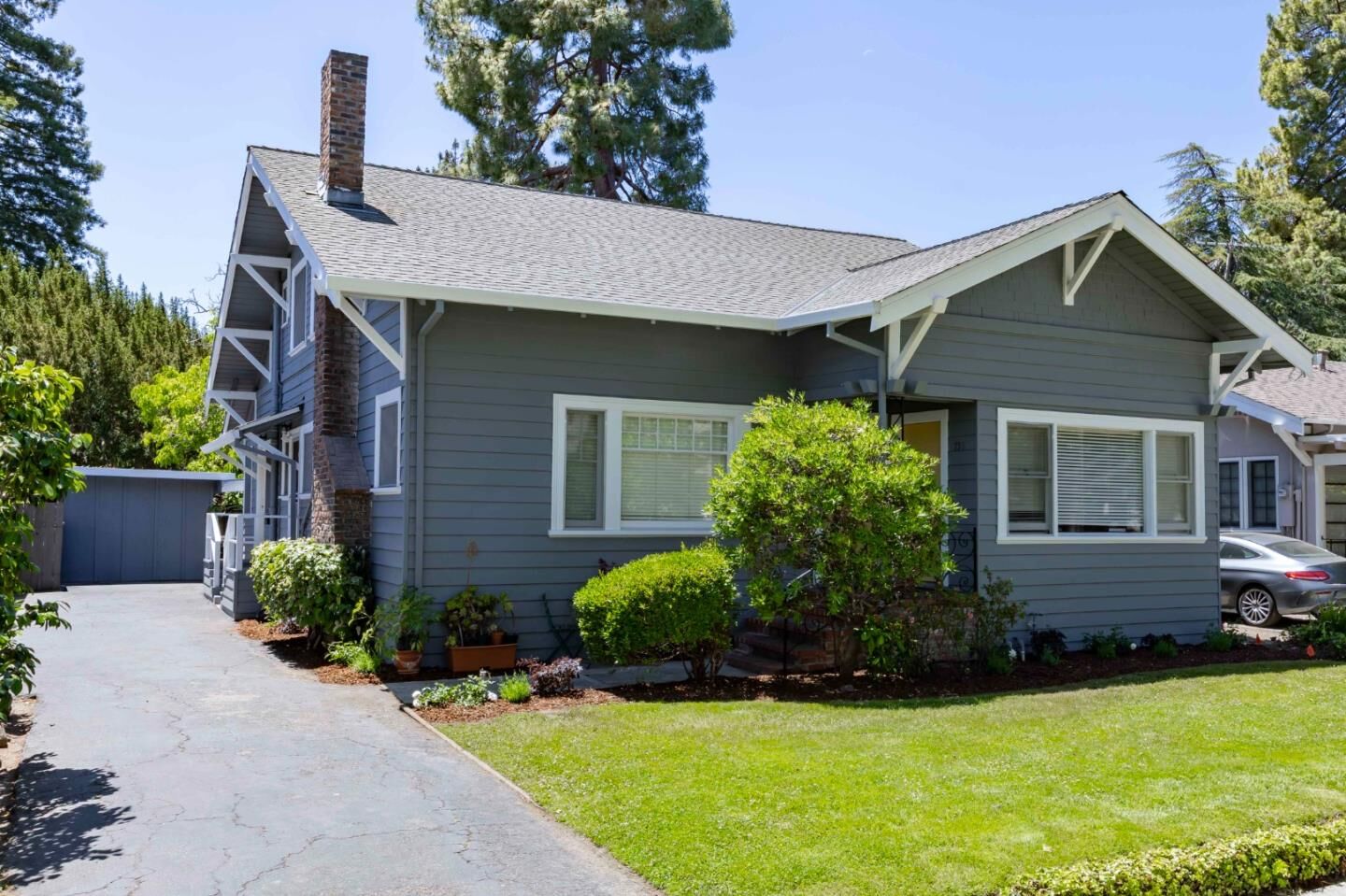 Property Photo:  756 Waverley Street  CA 94301 