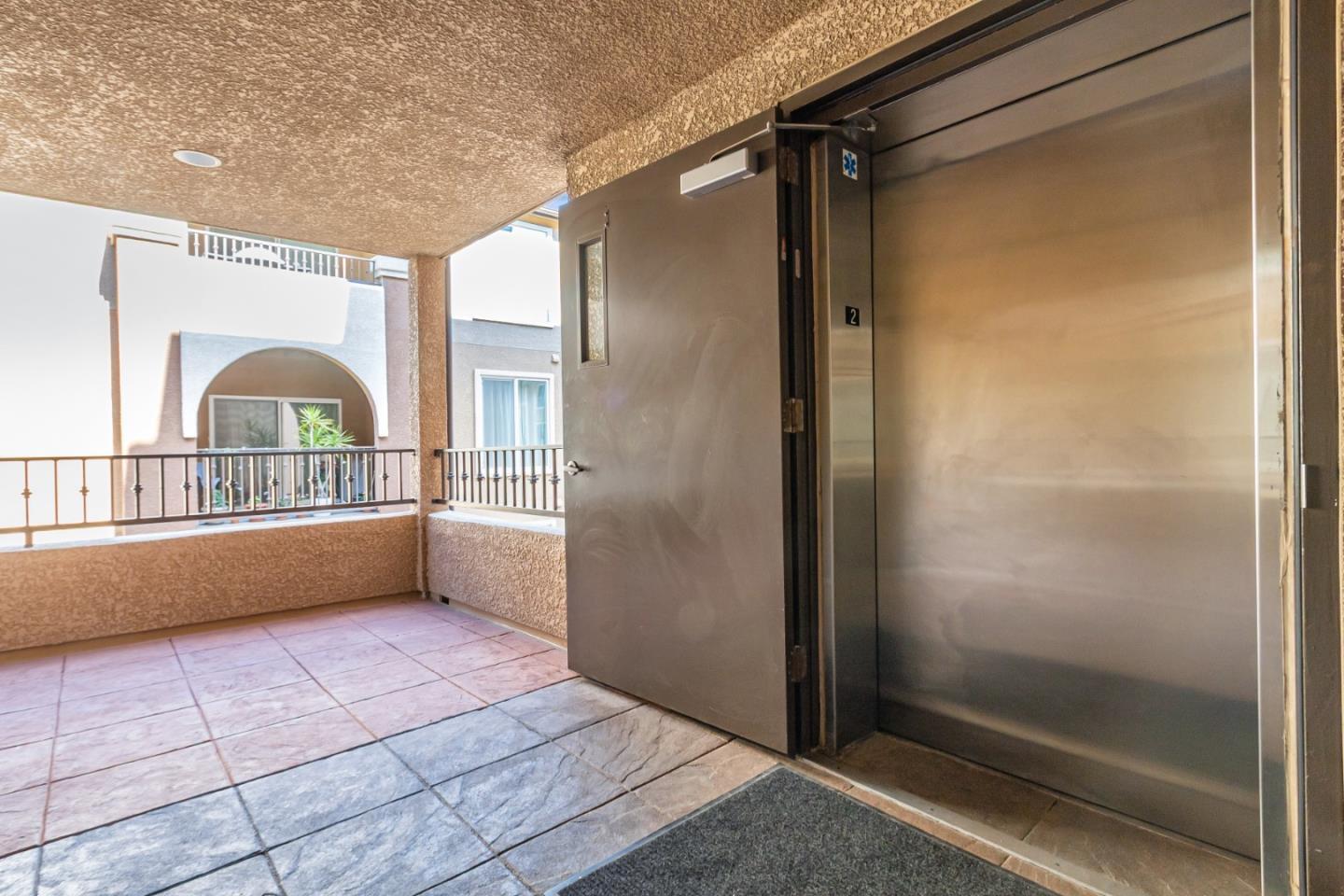 Property Photo: 801 South Winchester Boulevard 1202 CA 95128