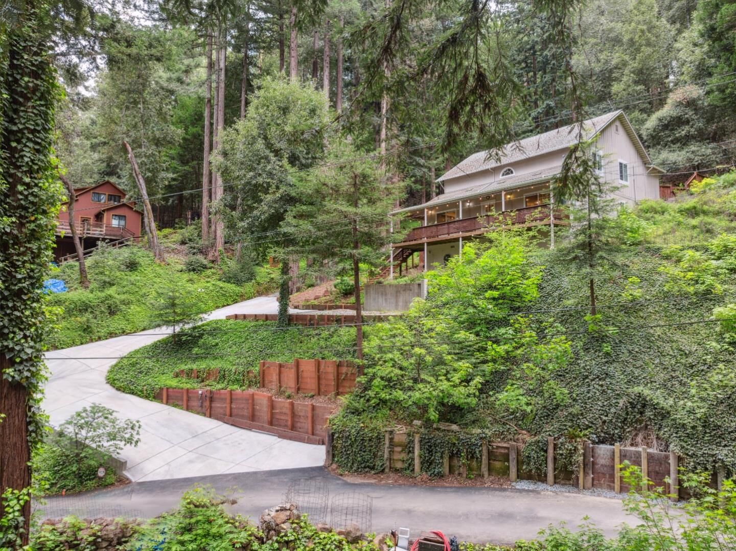 Property Photo: 11691 Alta Via Drive CA 95007