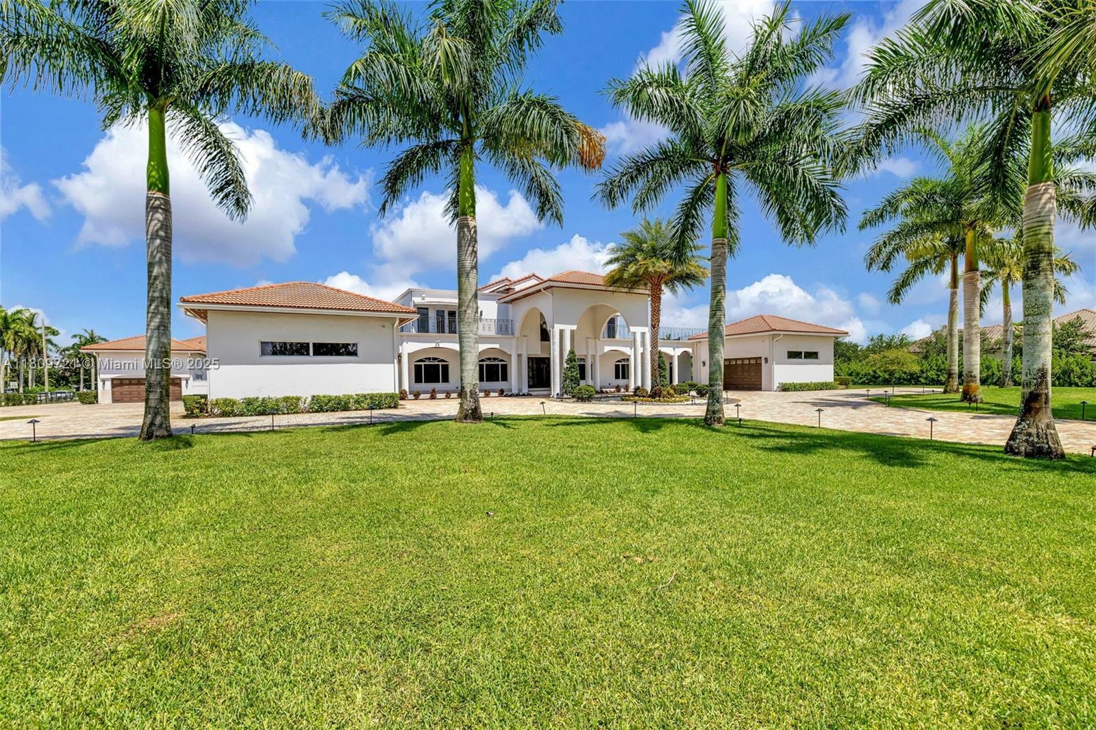Property Photo: 4610 SW 178th Ave FL 33331