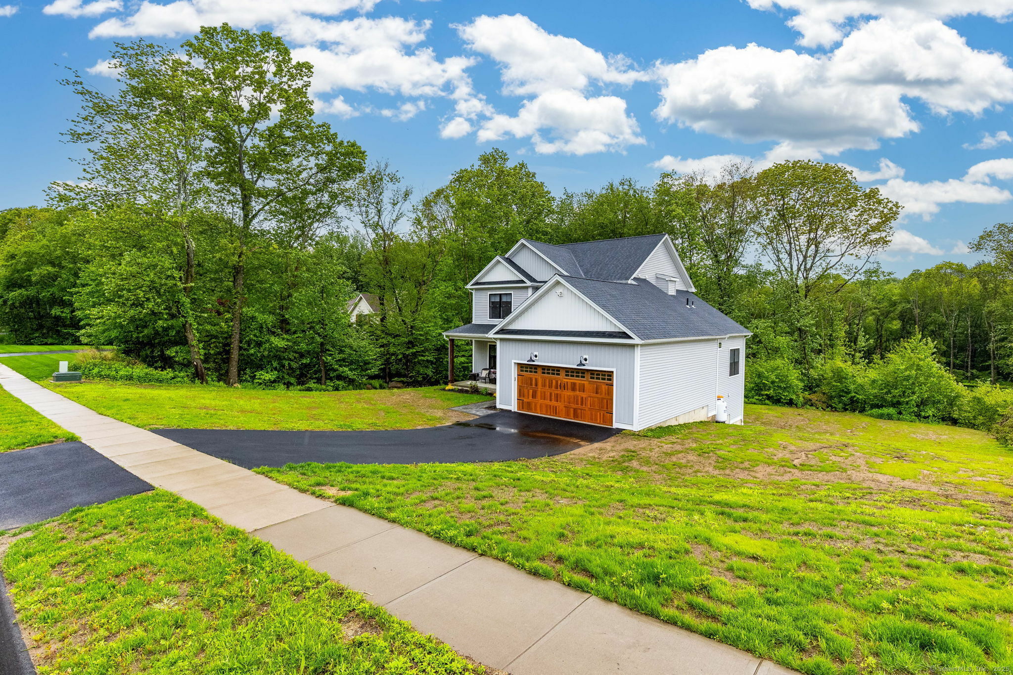 Property Photo: 91 Corbin Ridge CT 06010