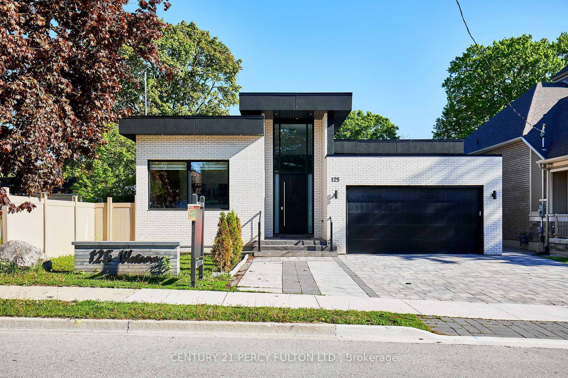 Property Photo: 125 Watson Street E ON L1N 1A4