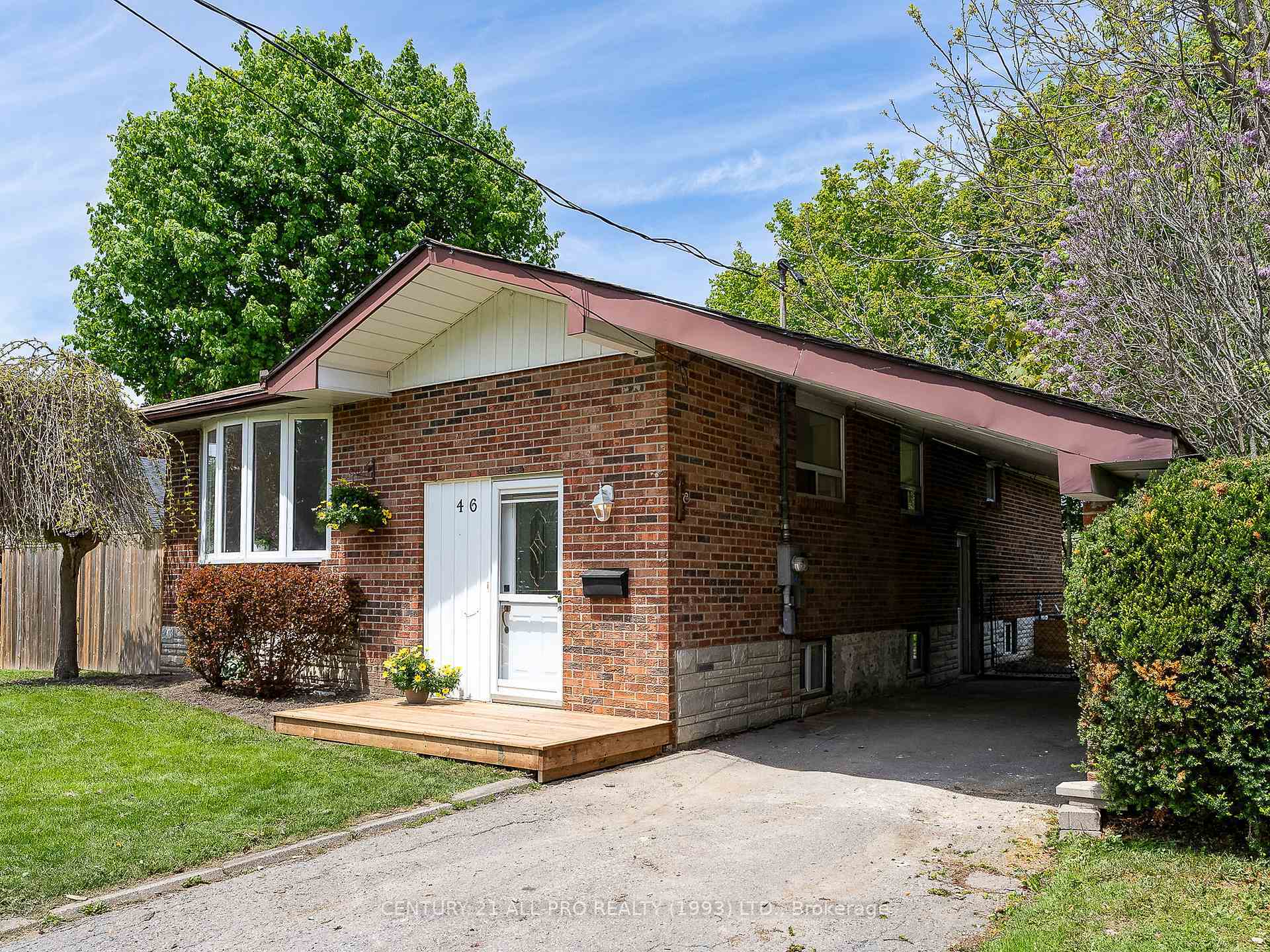 Property Photo: 46 Meredith Crescent ON K9A 4M9
