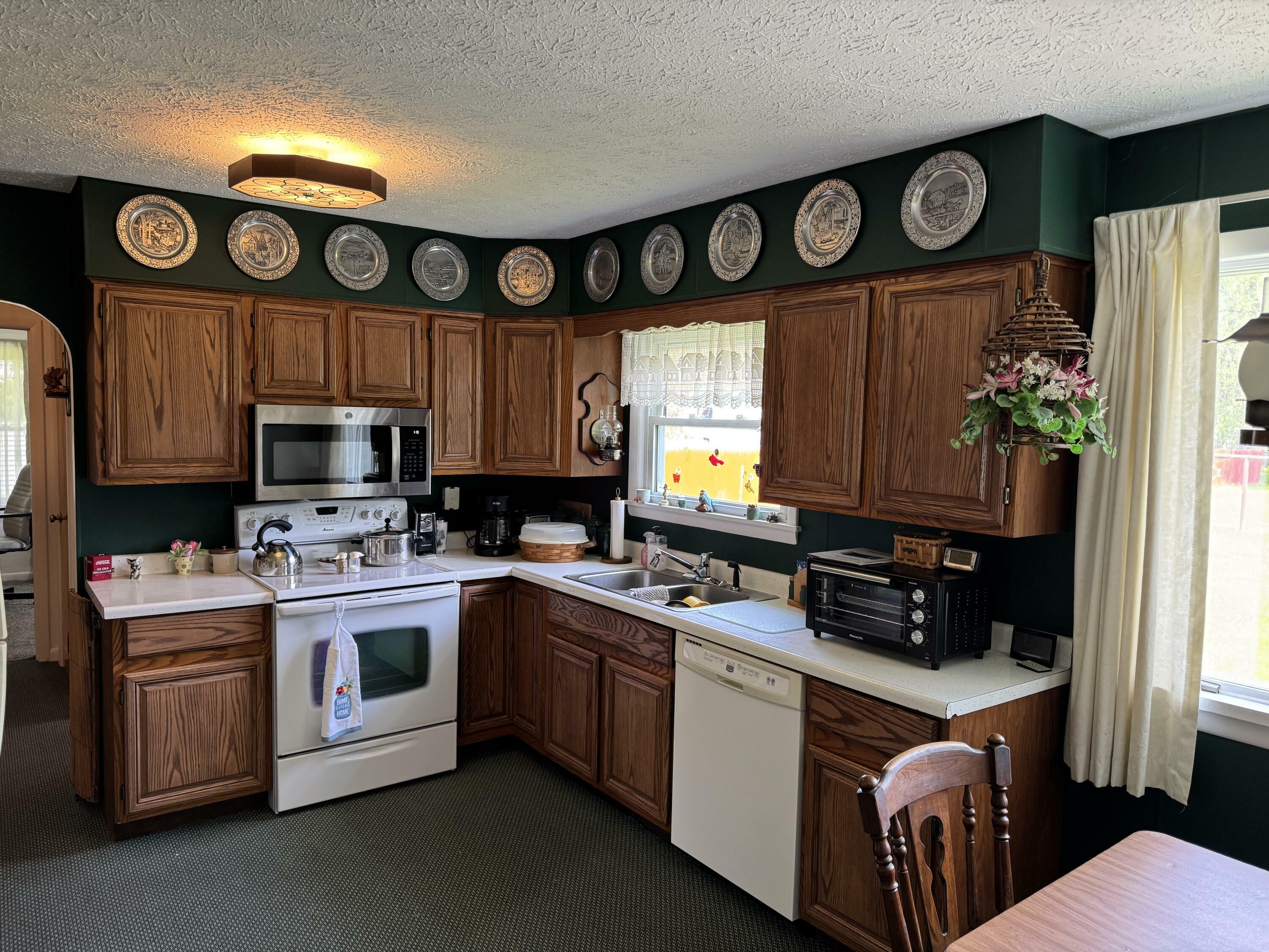 Property Photo: 3301 US 23 South MI 49707