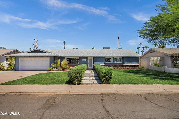 1832 E Concorda Drive  Tempe AZ 85282 photo