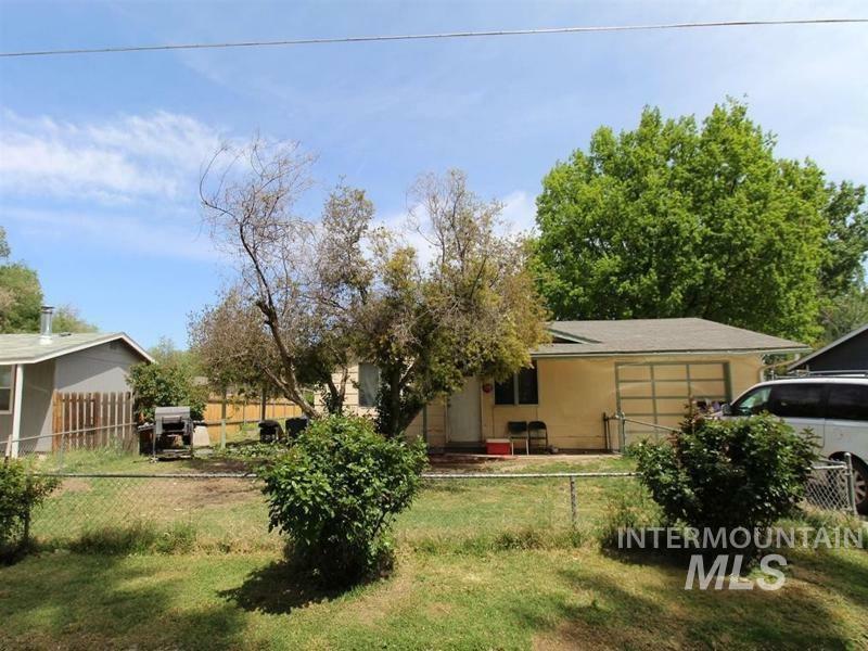 Property Photo: 210 W 2nd St ID 83644