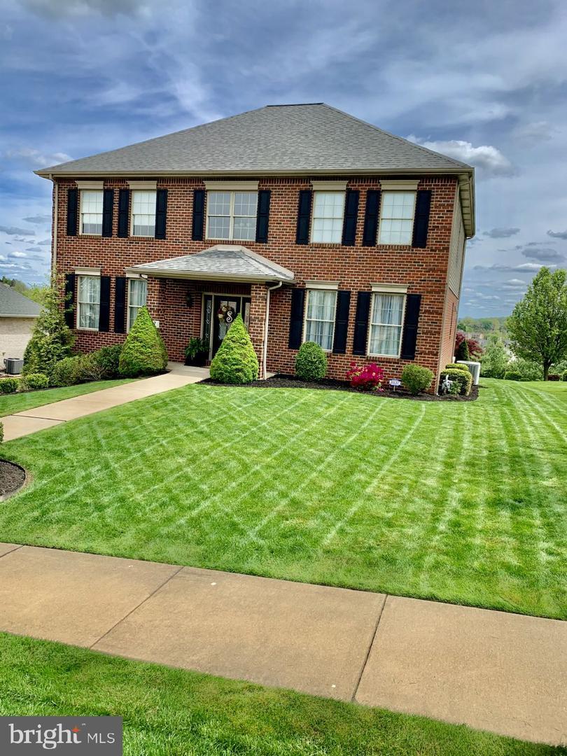 Property Photo: 1407 Willow Heights Drive PA 15642