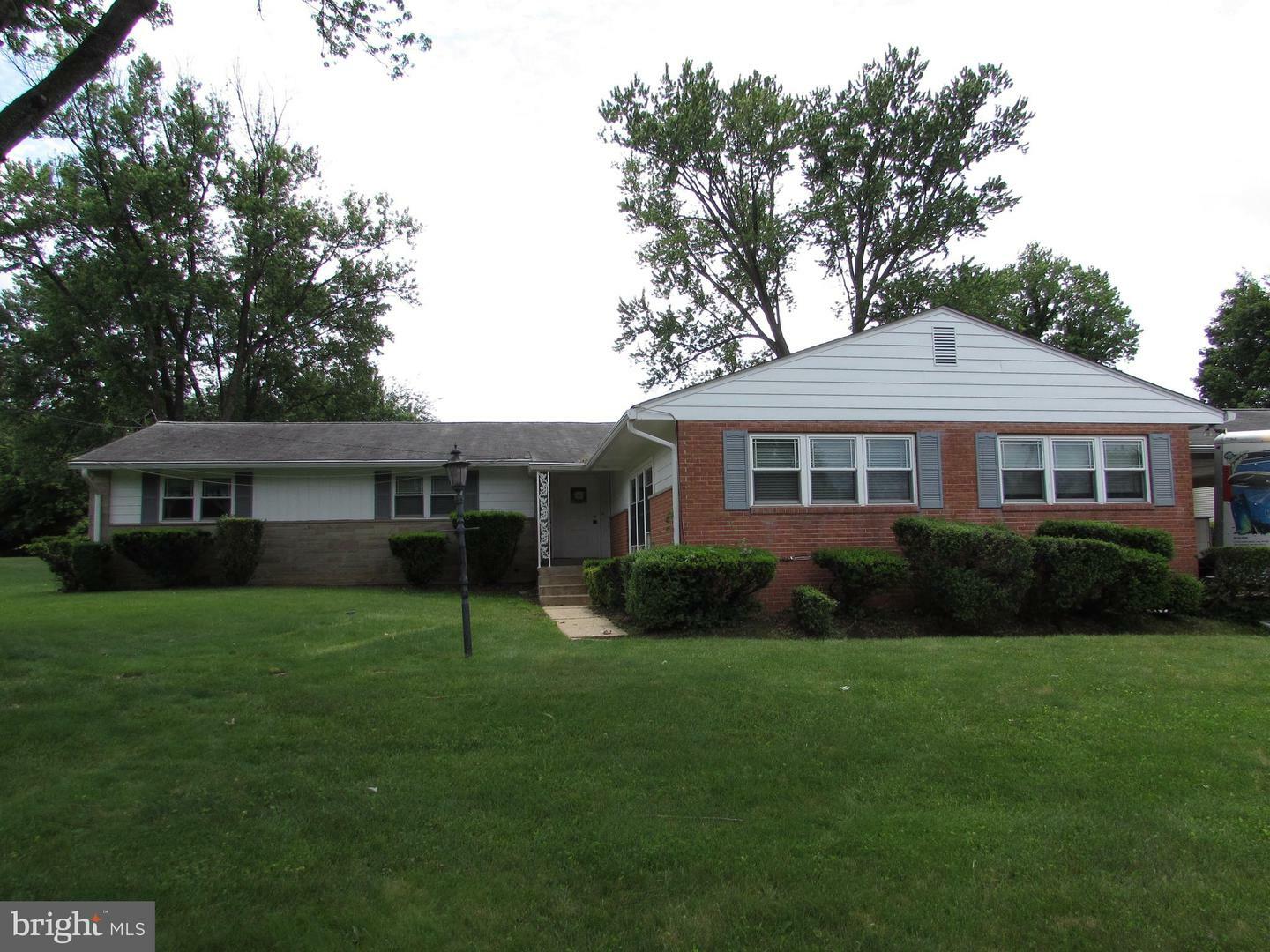 11805 Chantilly Lane  Bowie MD 20721 photo
