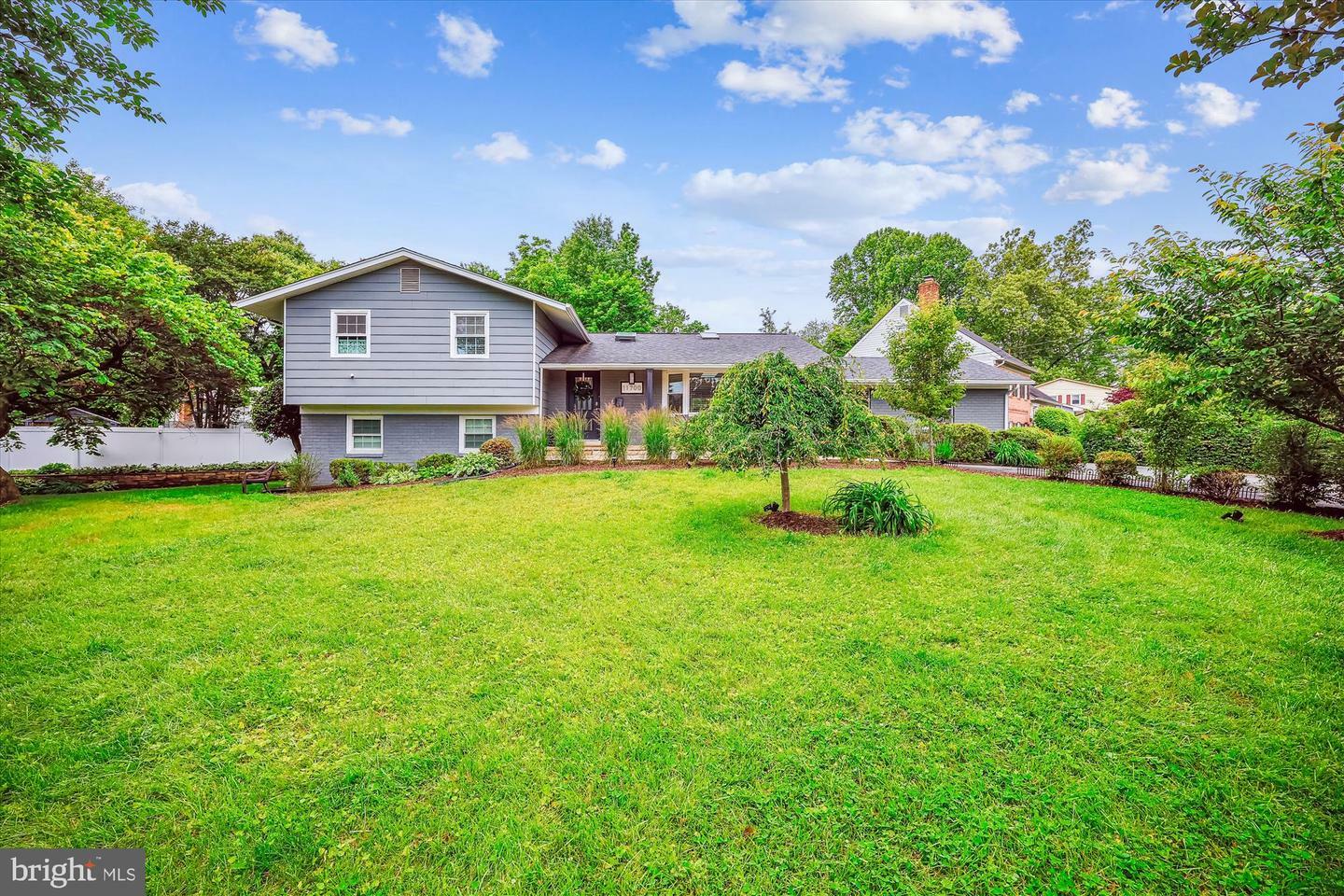 11700 Seven Locks Road  Potomac MD 20854 photo