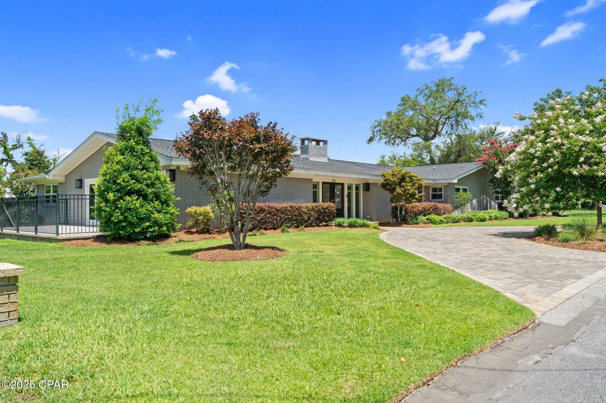 Property Photo: 801 Fortune Avenue FL 32401