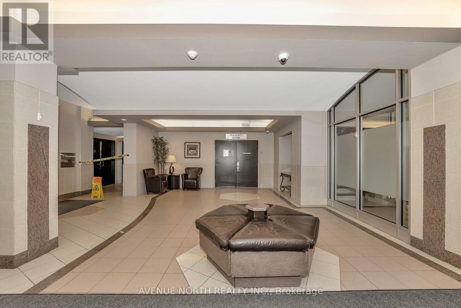 Property Photo:  900 Dynes Road 308  ON K2C 3L6 