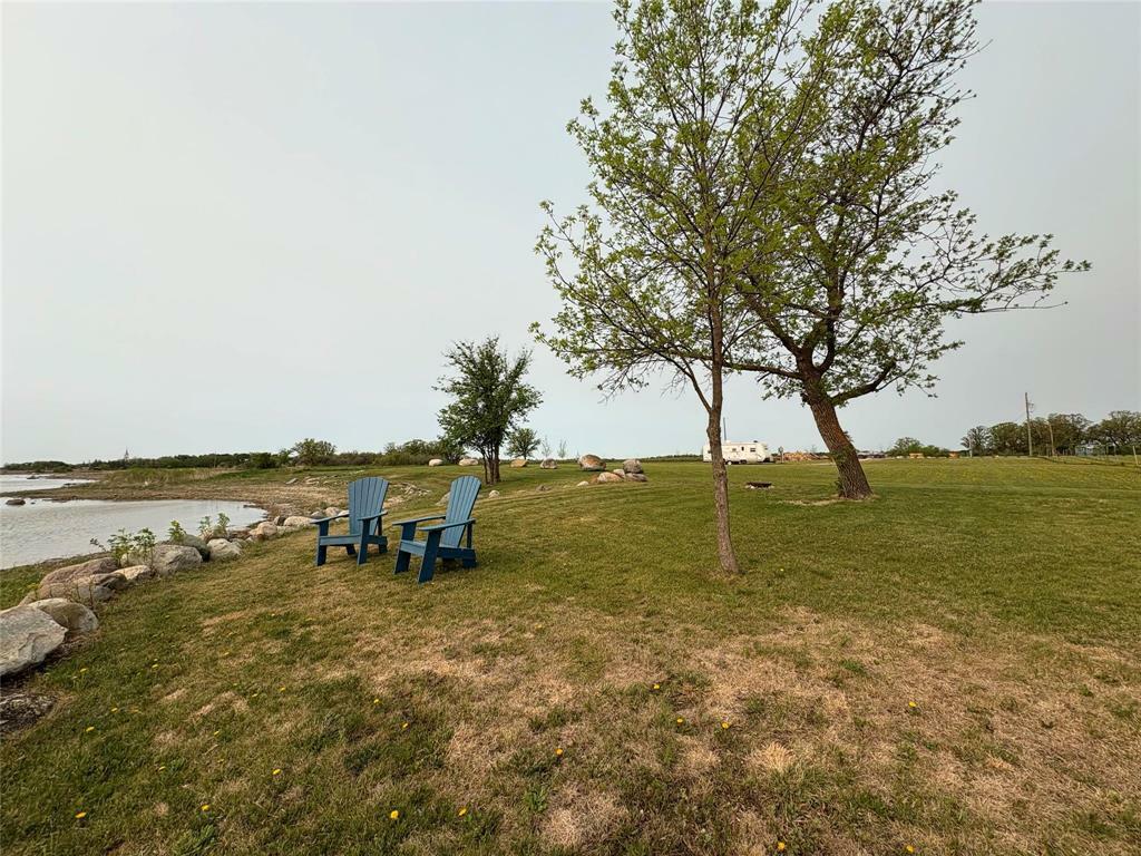 Property Photo:  77 Lakeview Drive South  MB R0L 2A0 