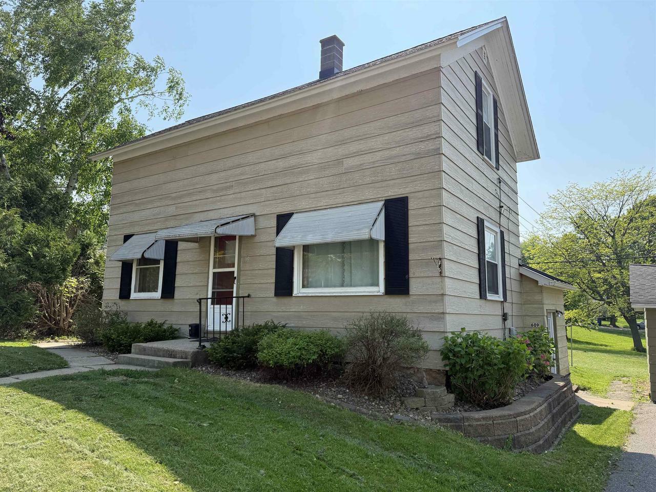 Property Photo: 609 Main Street WI 54448