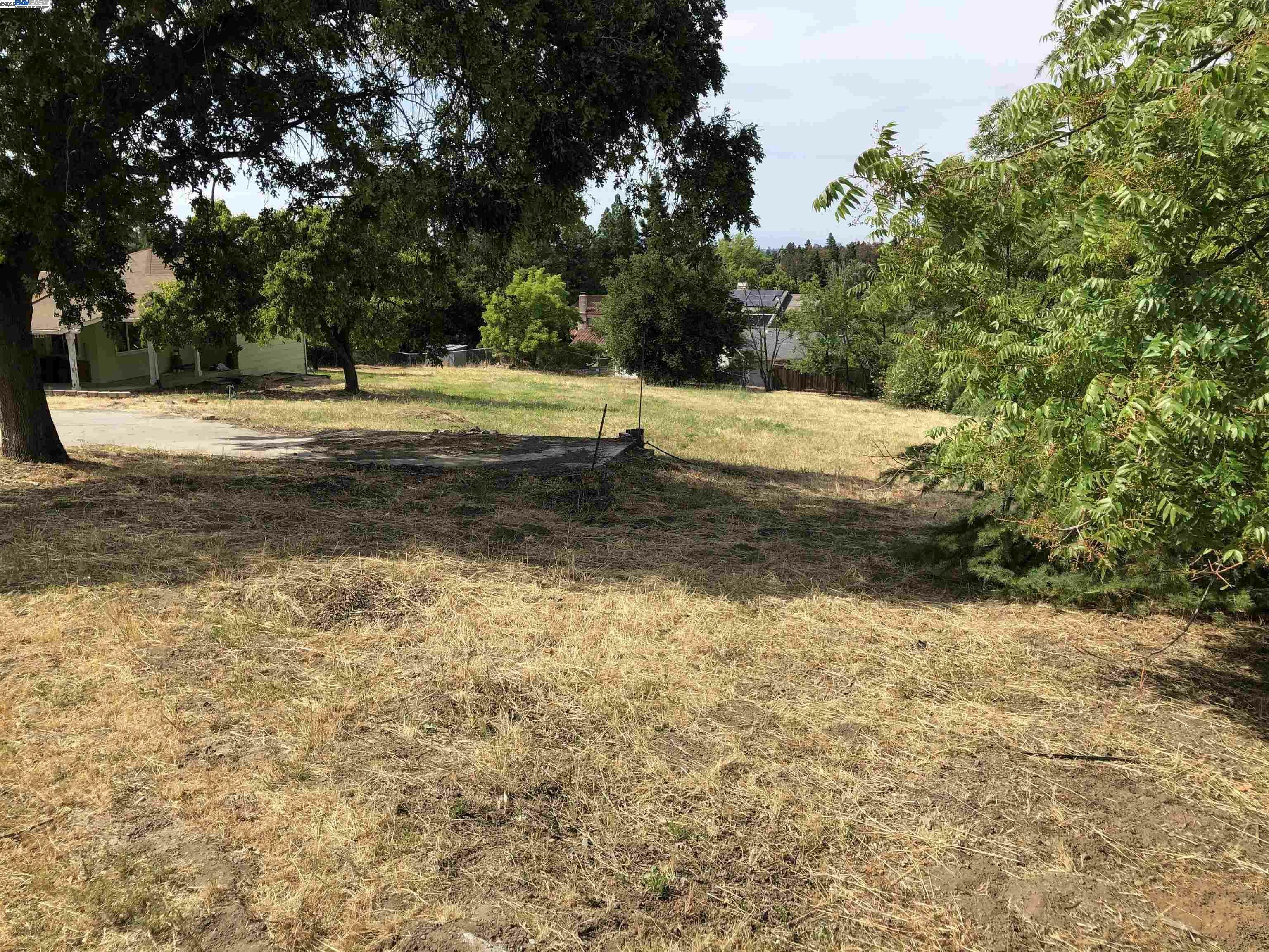 Property Photo: 419 Las Lomas Way CA 94598