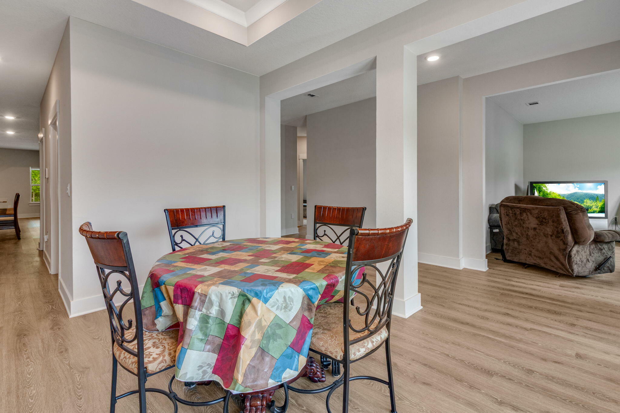 Property Photo: 2409 Dakota Way FL 32536