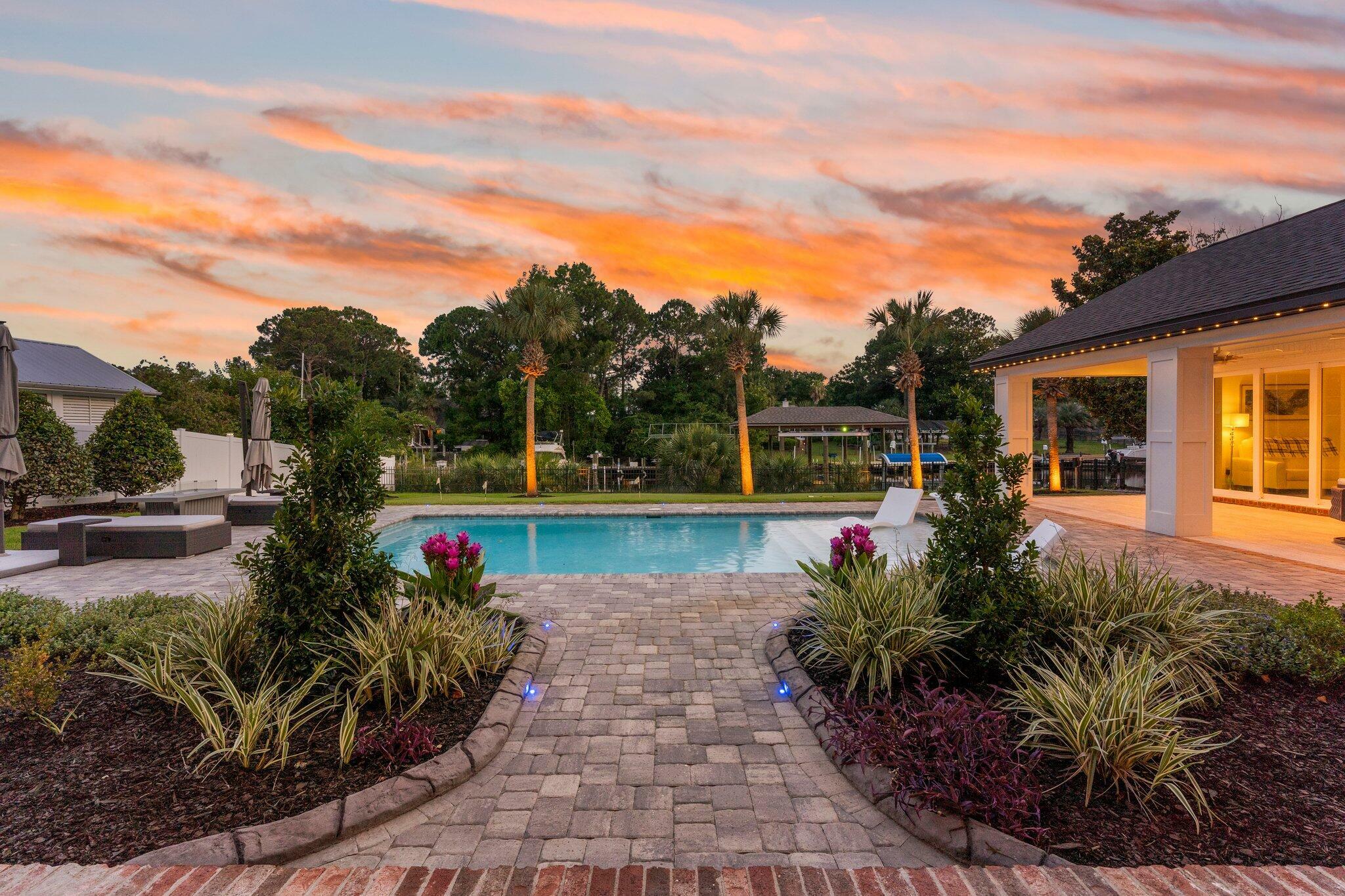 Property Photo: 4049 N Indian Bayou FL 32541