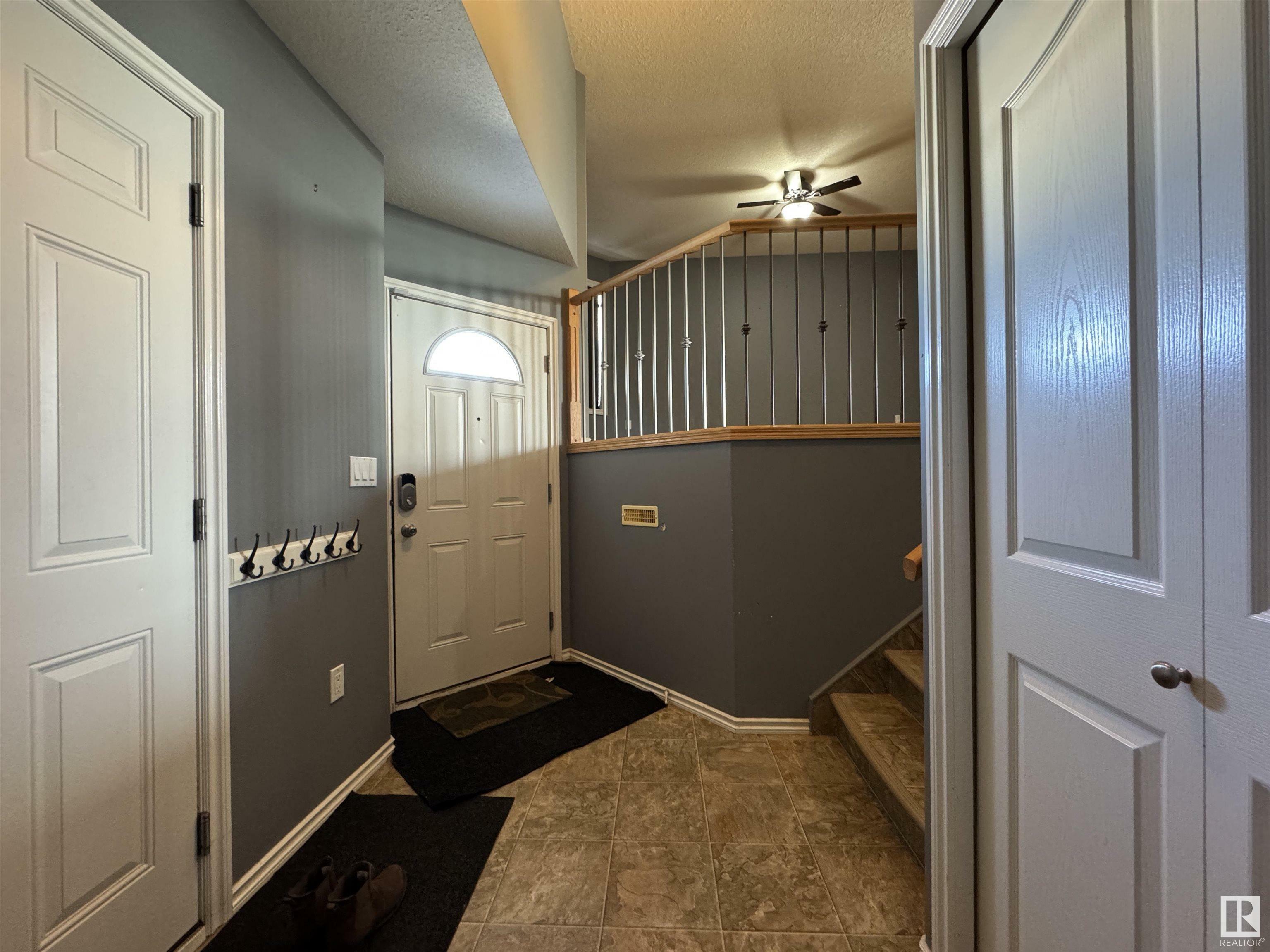Photo de la propriété: 5741 48 Avenue AB T0A 3A1