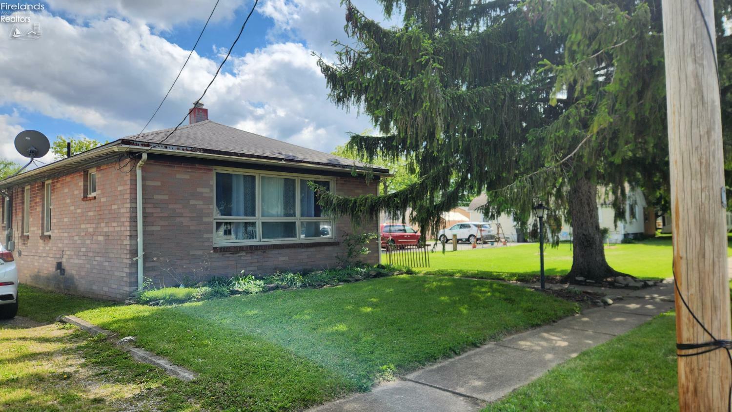 Property Photo: 1608 Pierce OH 44870