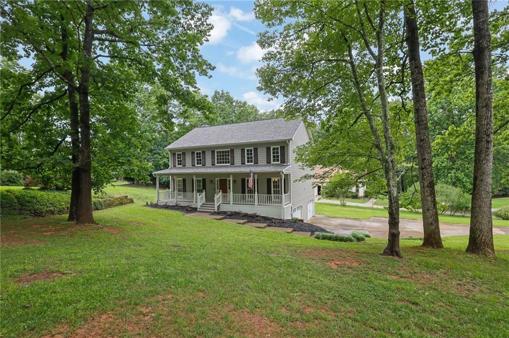 Property Photo: 1925 Stonewyck Court GA 30041