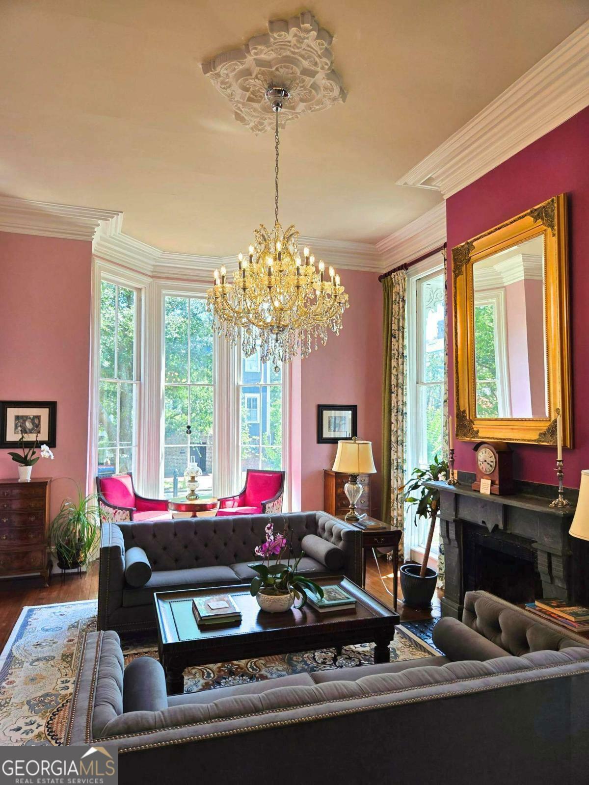 Property Photo:  222 E Gwinnett Street  GA 31401 