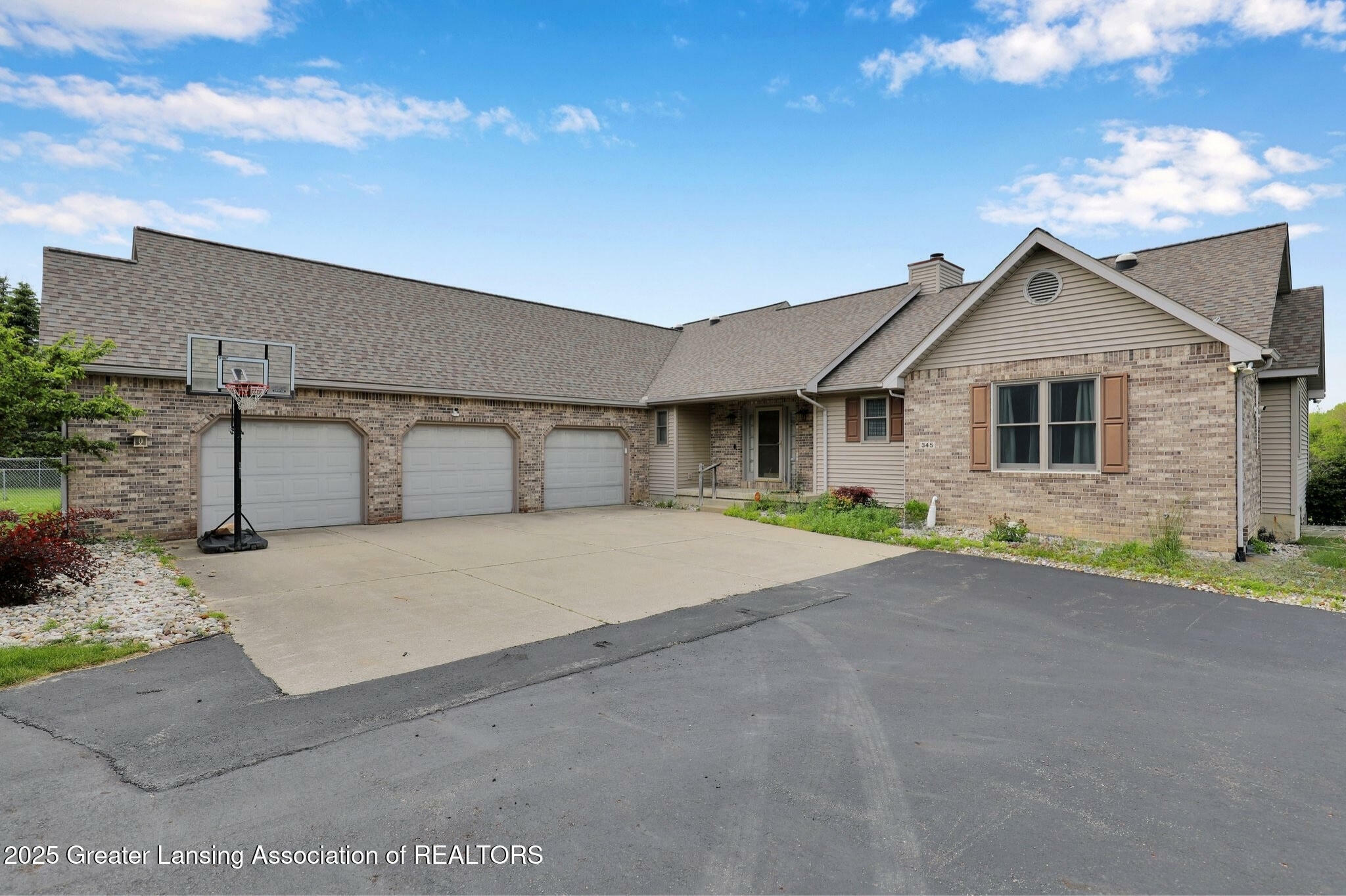 Property Photo: 345 Linn Road MI 48895