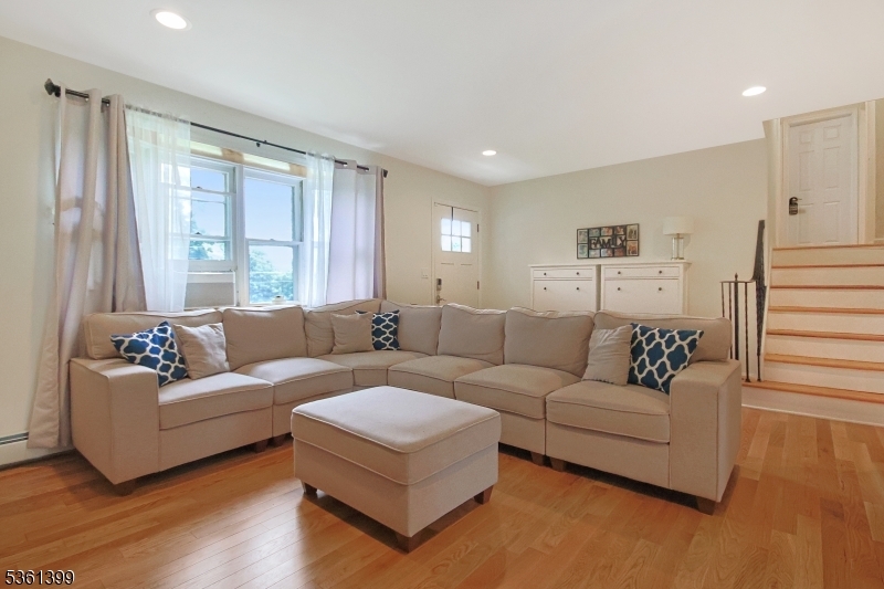 Property Photo: 29 Black Oak Dr NJ 07462