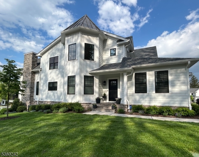 Property Photo:  7 Park West Dr  NJ 07092 