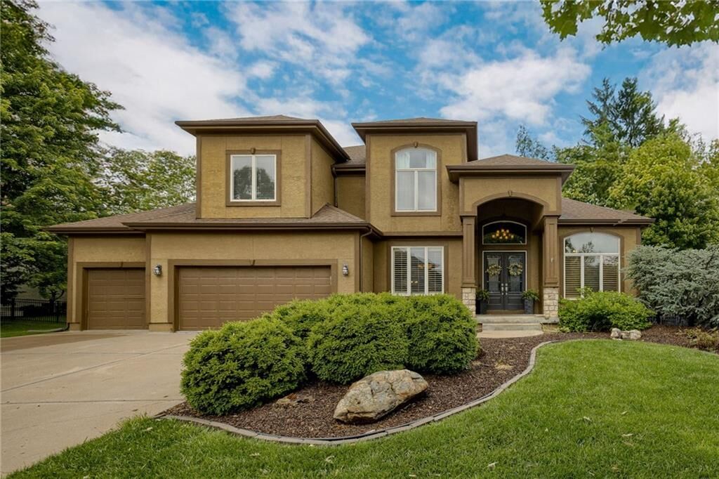 Property Photo: 5204 W 166th Street KS 66085
