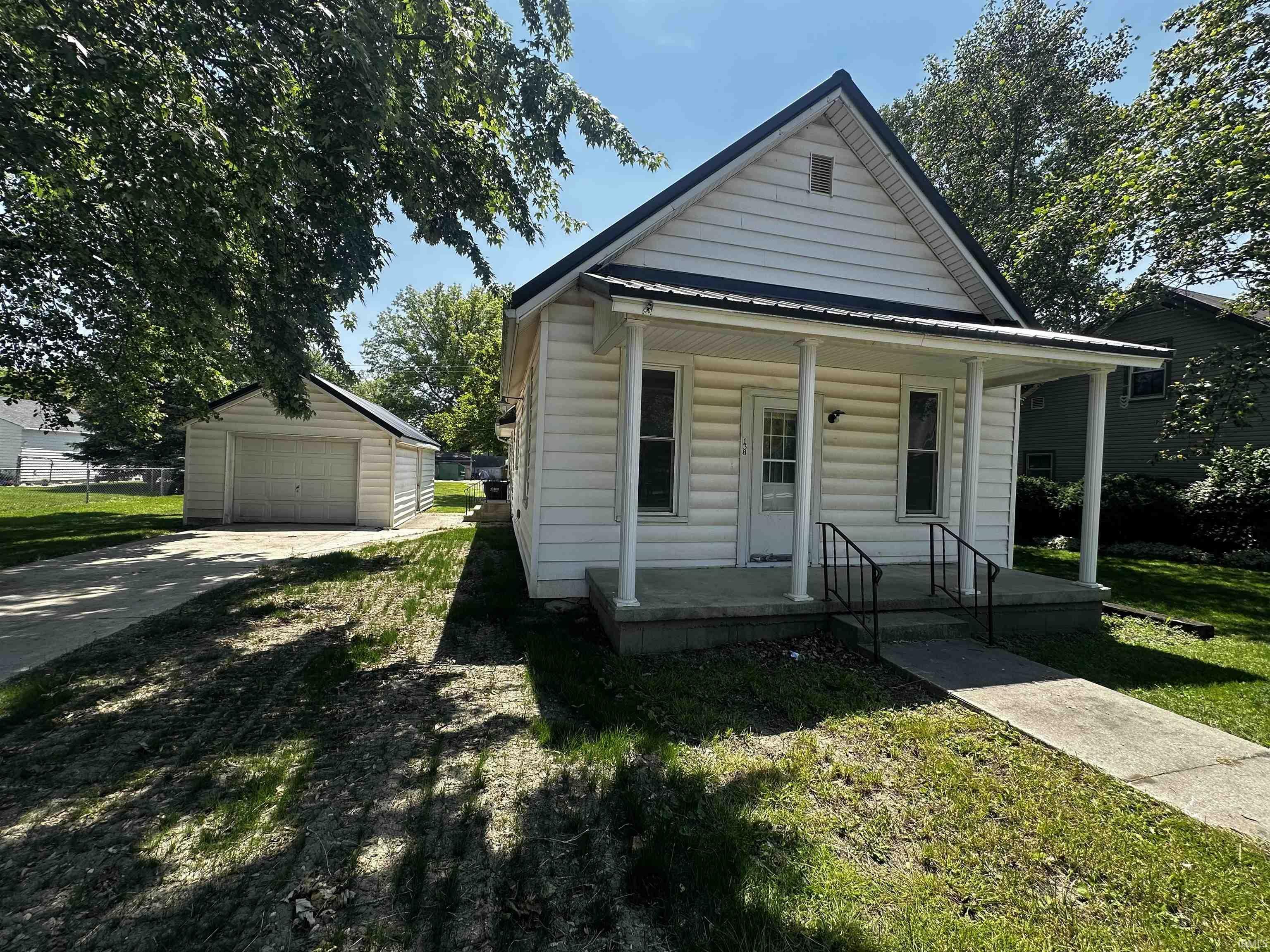 Property Photo: 138 E Washington Street IN 46772