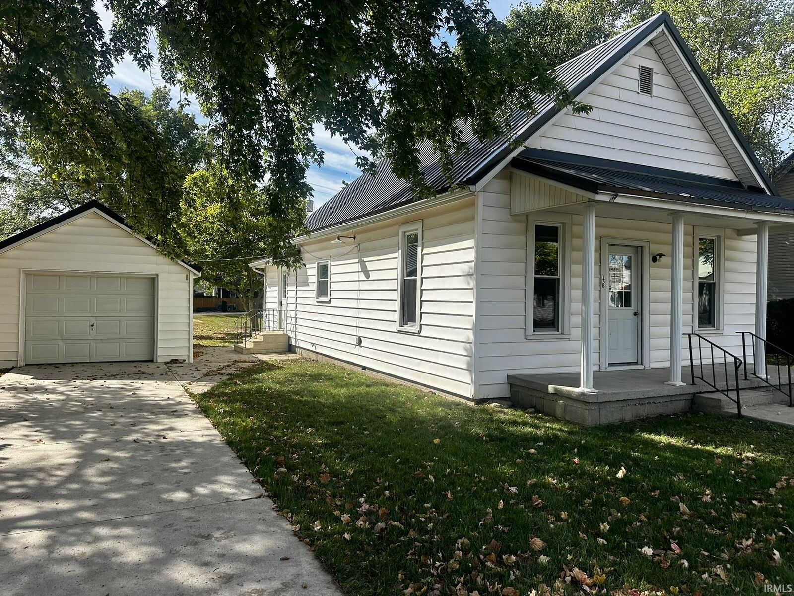 Property Photo: 138 E Washington Street IN 46772