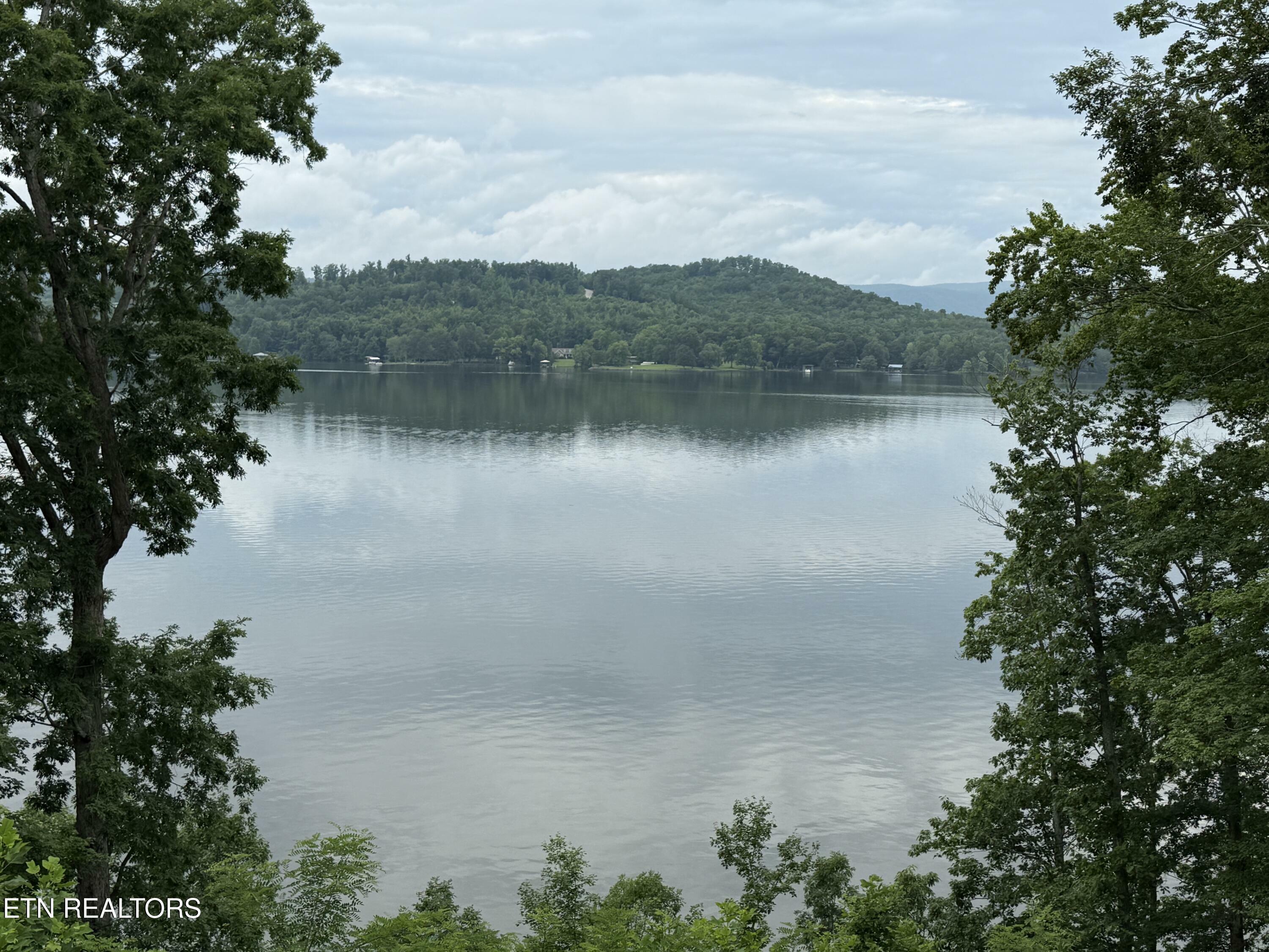 Property Photo: 548 Sunset Hills Lane TN 37381
