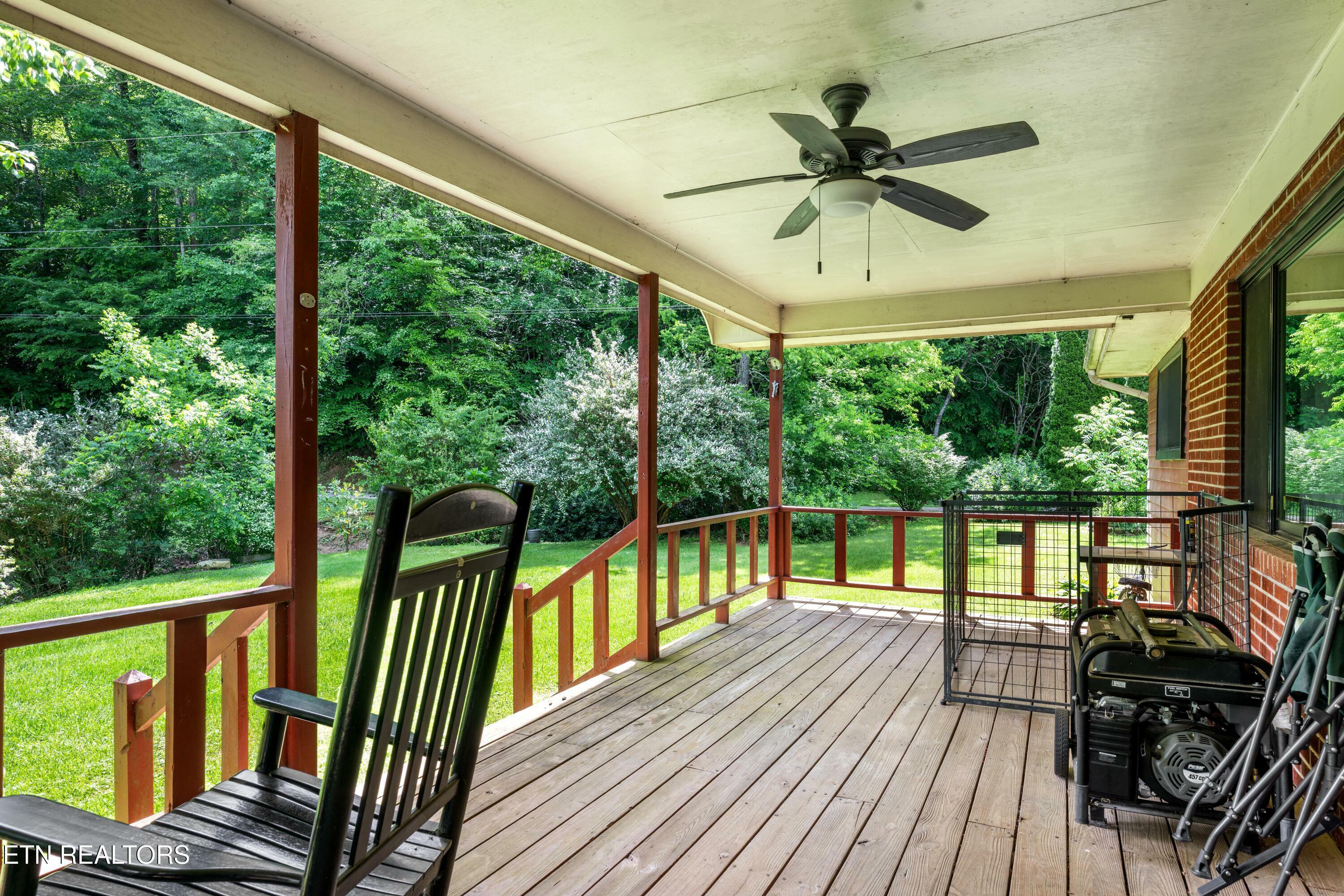 Property Photo: 4884 Jones Cove Rd TN 37722