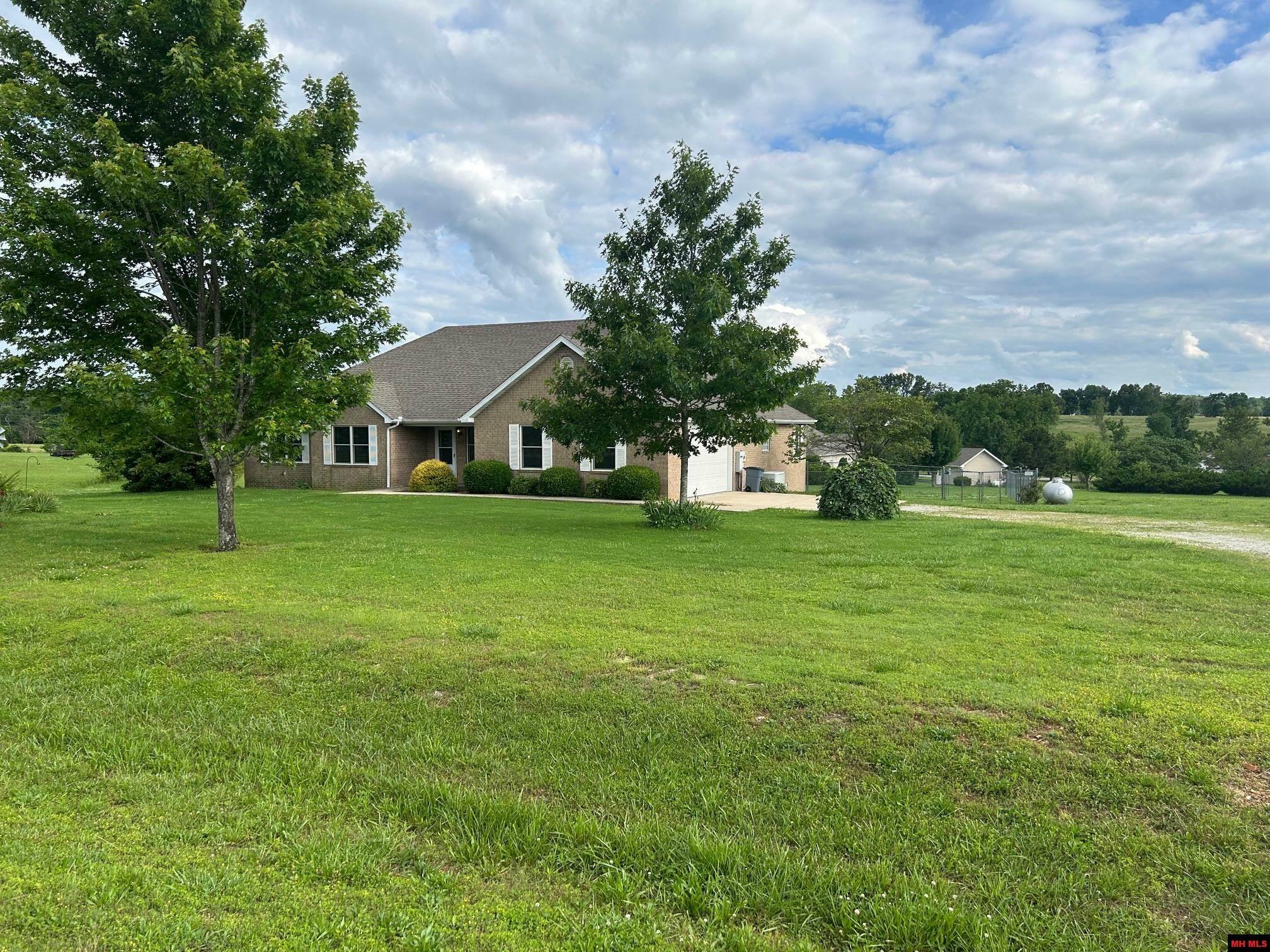 Property Photo: 108 Debonair Court AR 72653
