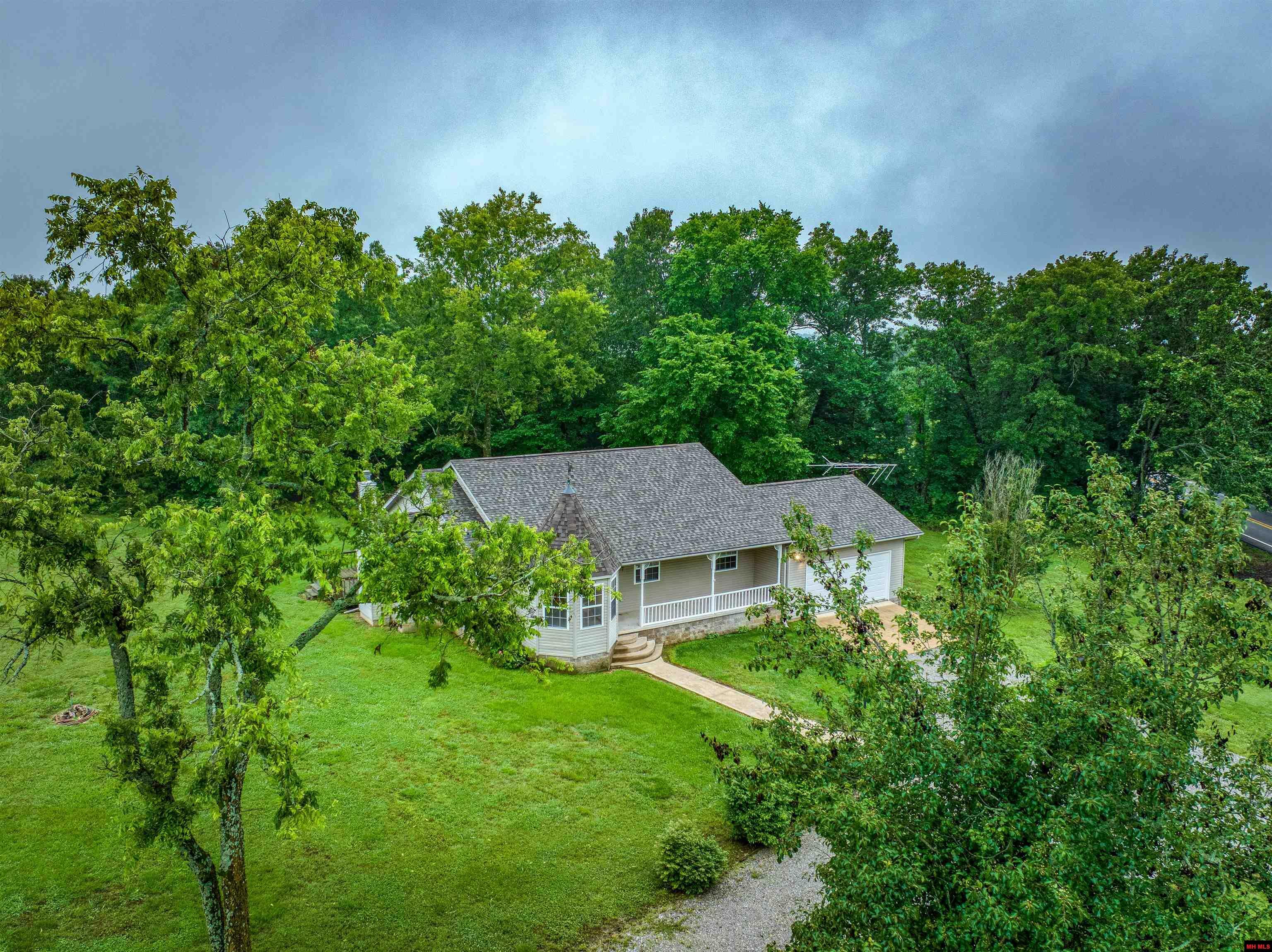 Property Photo: 21 Shirley Lane AR 72537