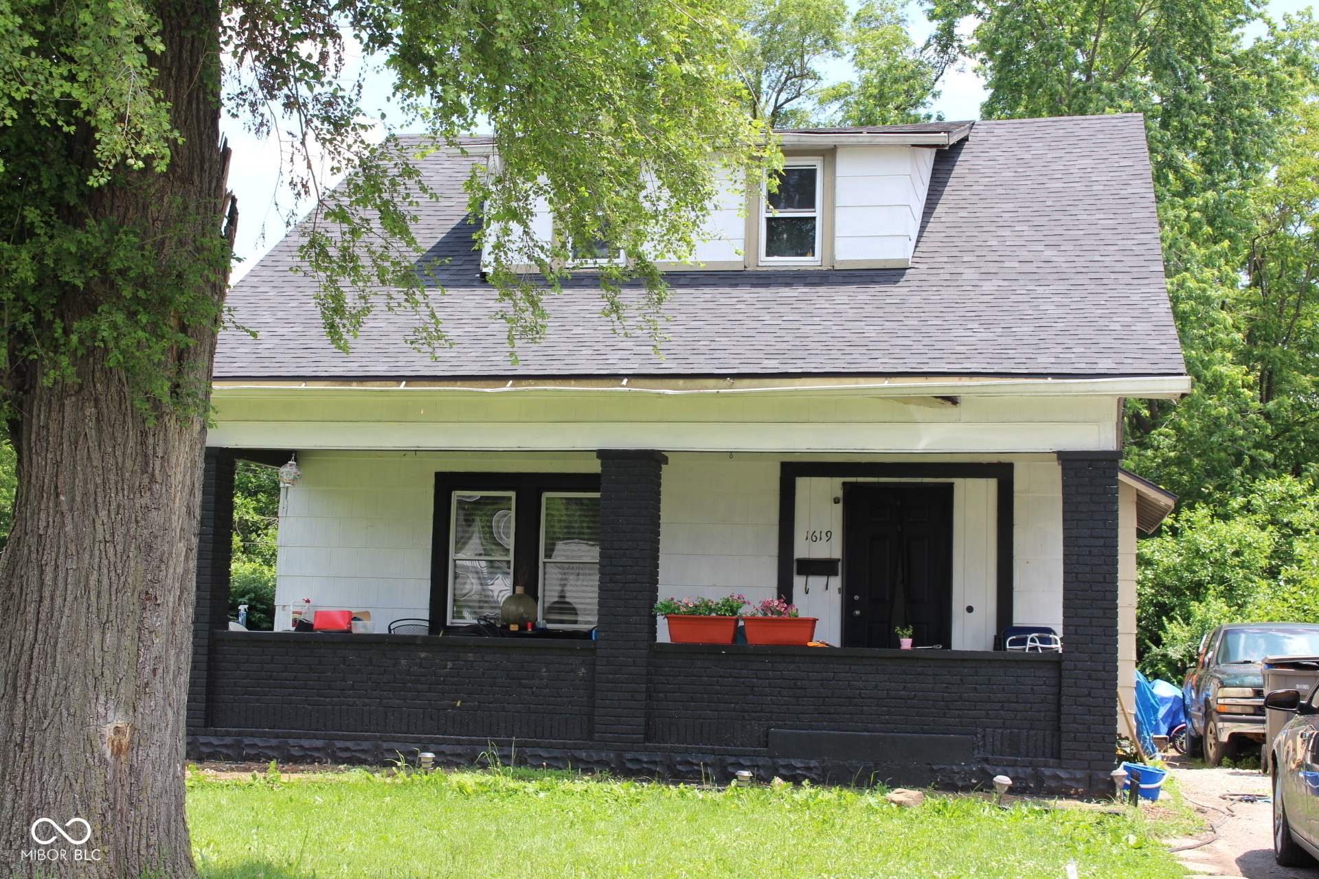 Property Photo: