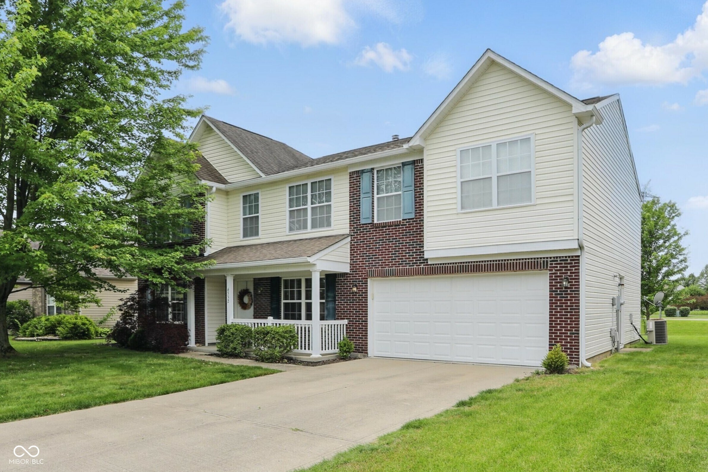 Property Photo:  6552 Hunters Ridge S  IN 46077 