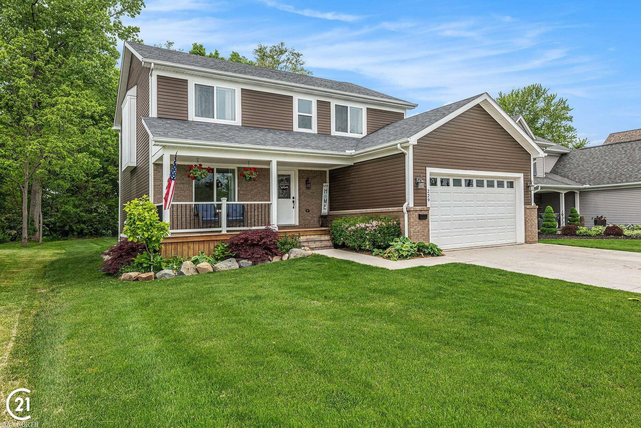 Property Photo: 229 Mussey Street MI 48065