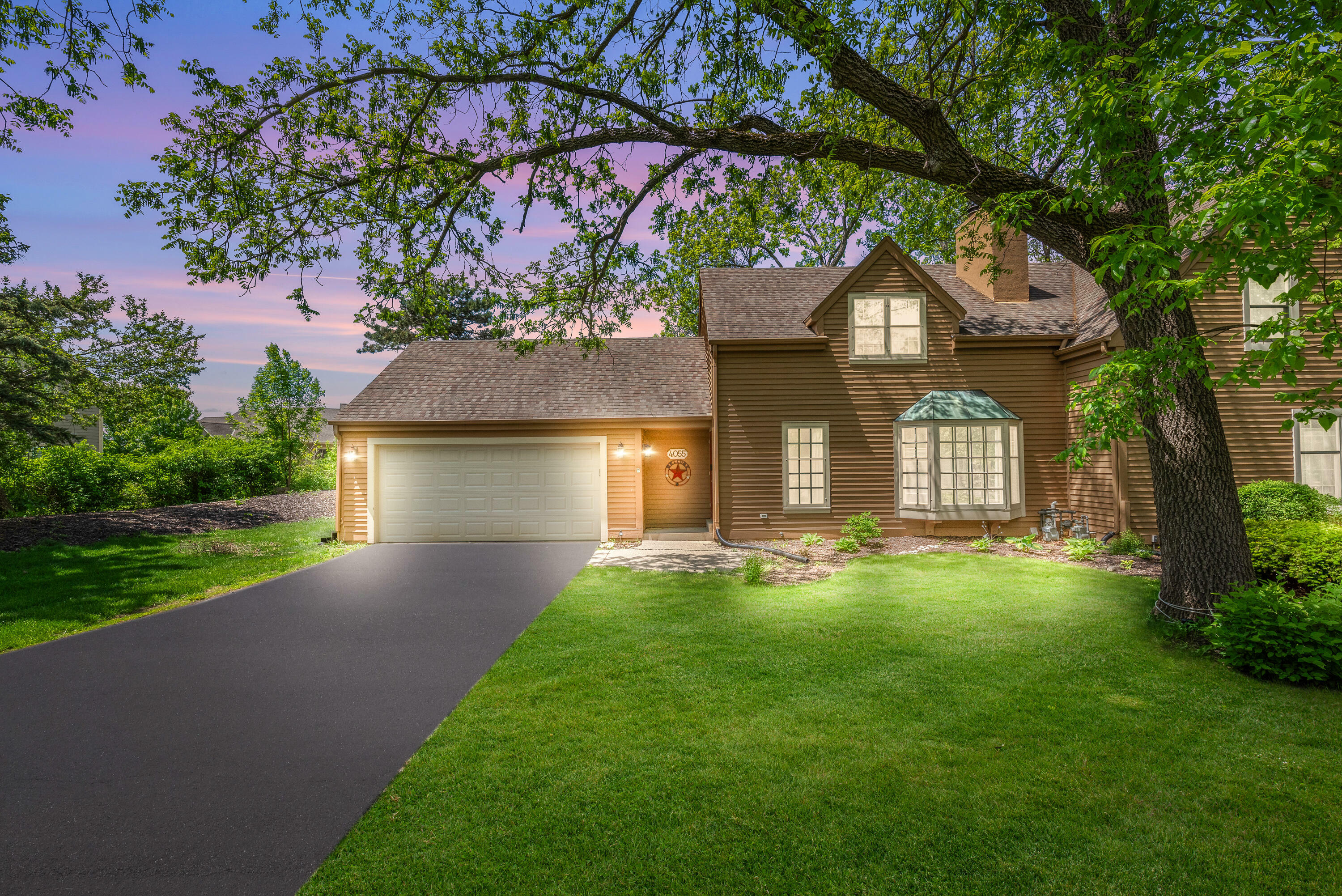 4055 Stonewood Ct  Brookfield WI 53045 photo
