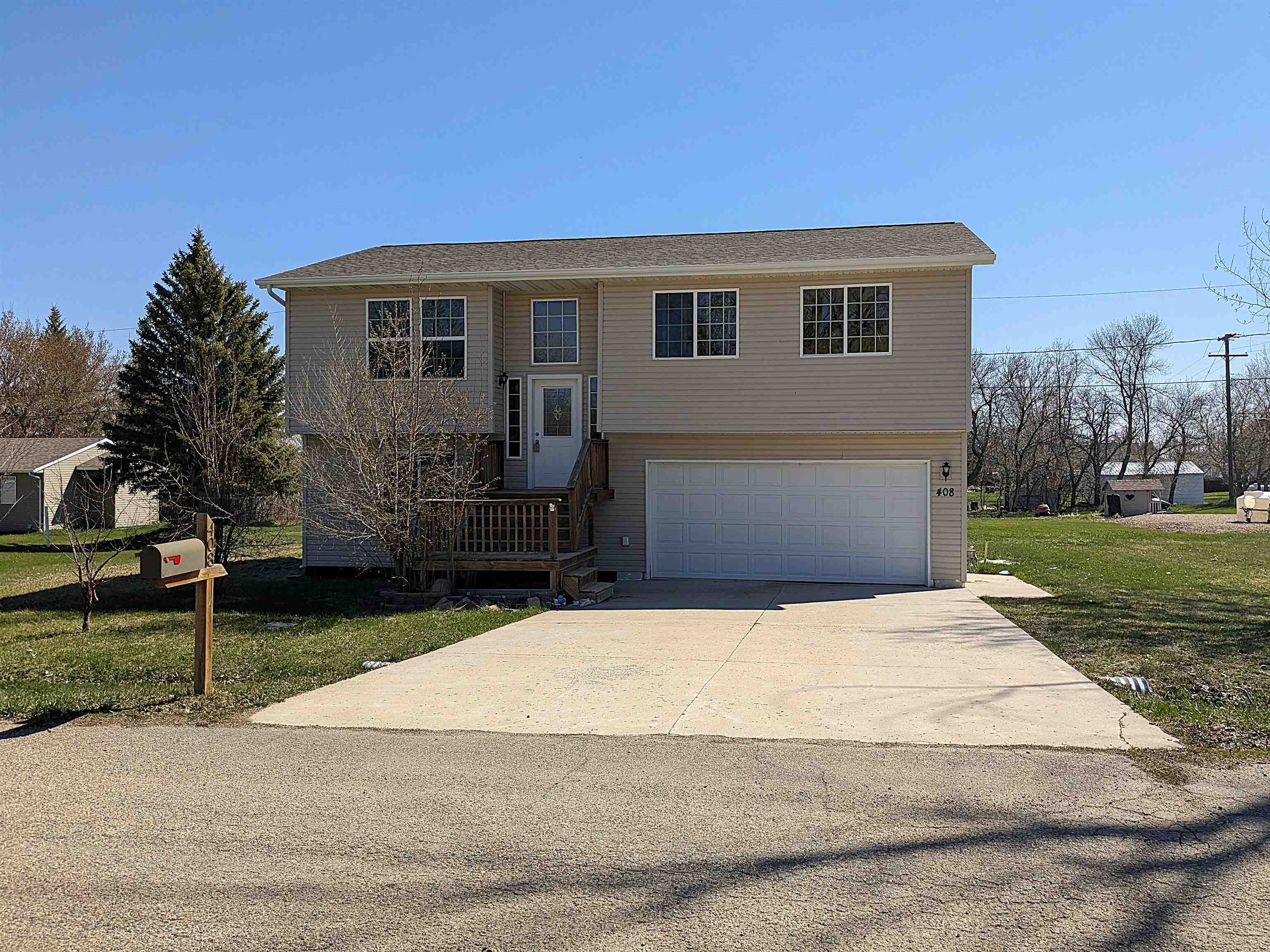 Property Photo: 408 2nd Ave ND 58740