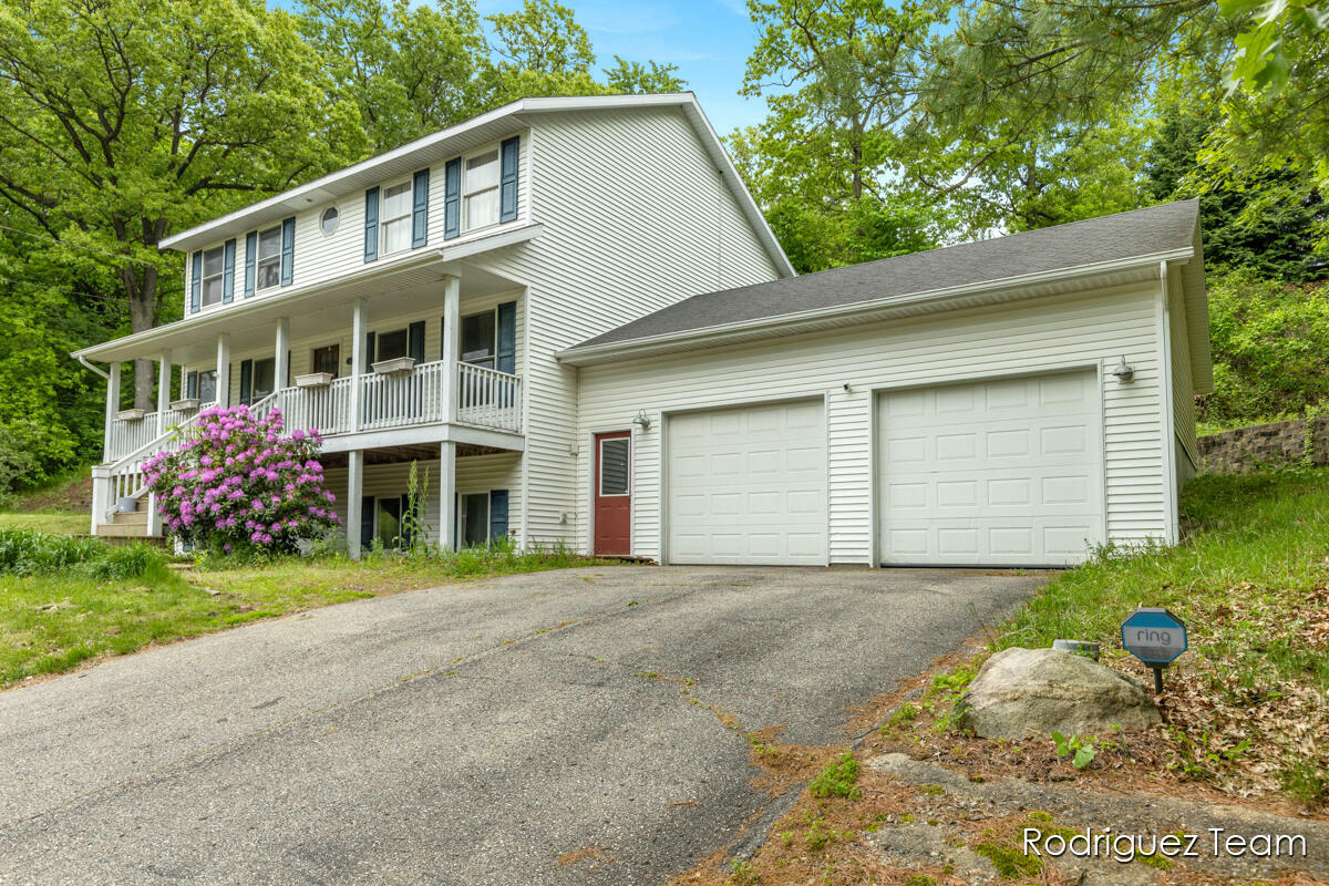 Property Photo: 4160 Knapp Valley Drive NE MI 49525