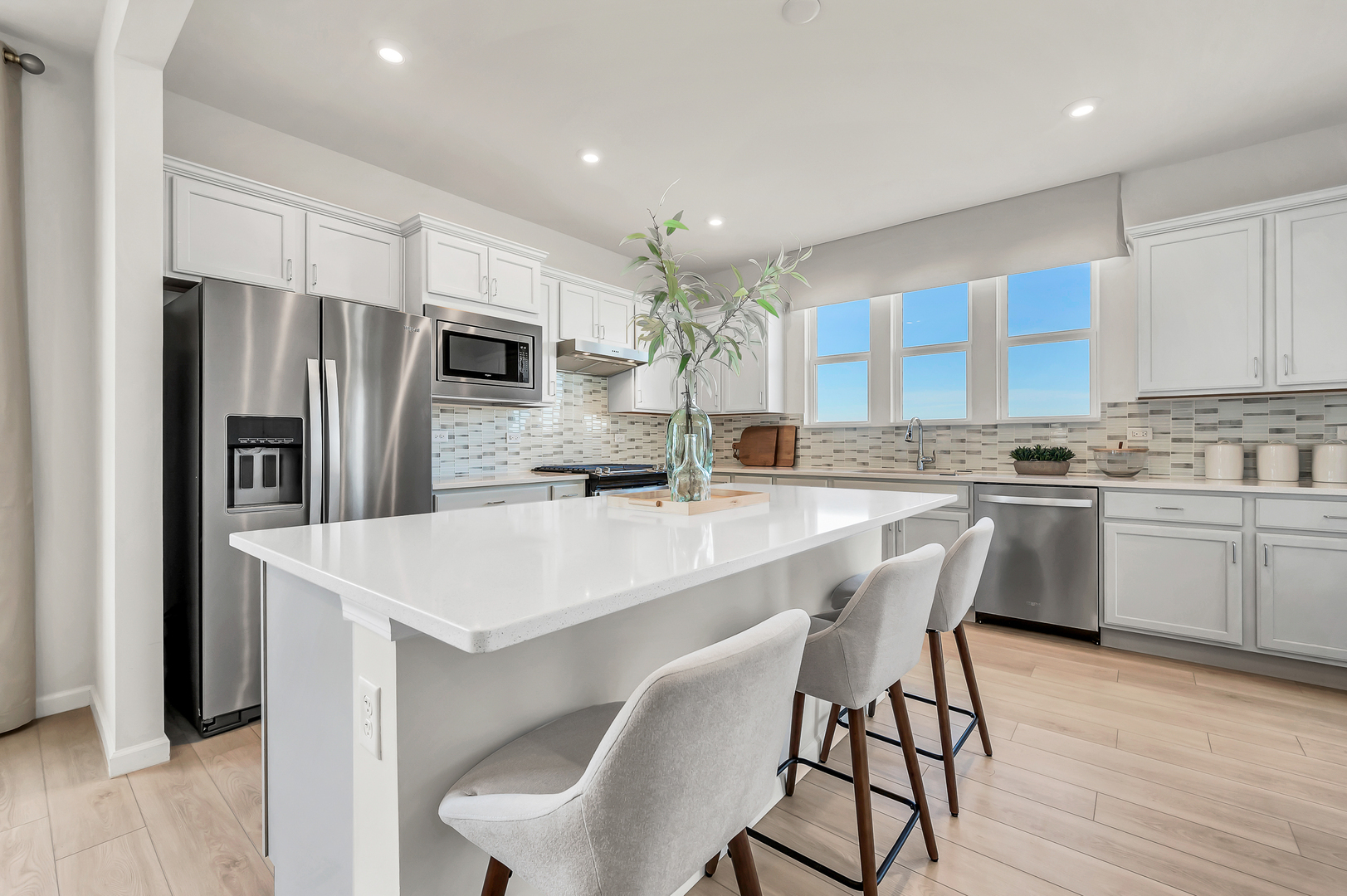 Property Photo:  3328 Fulshear Circle  IL 60503 